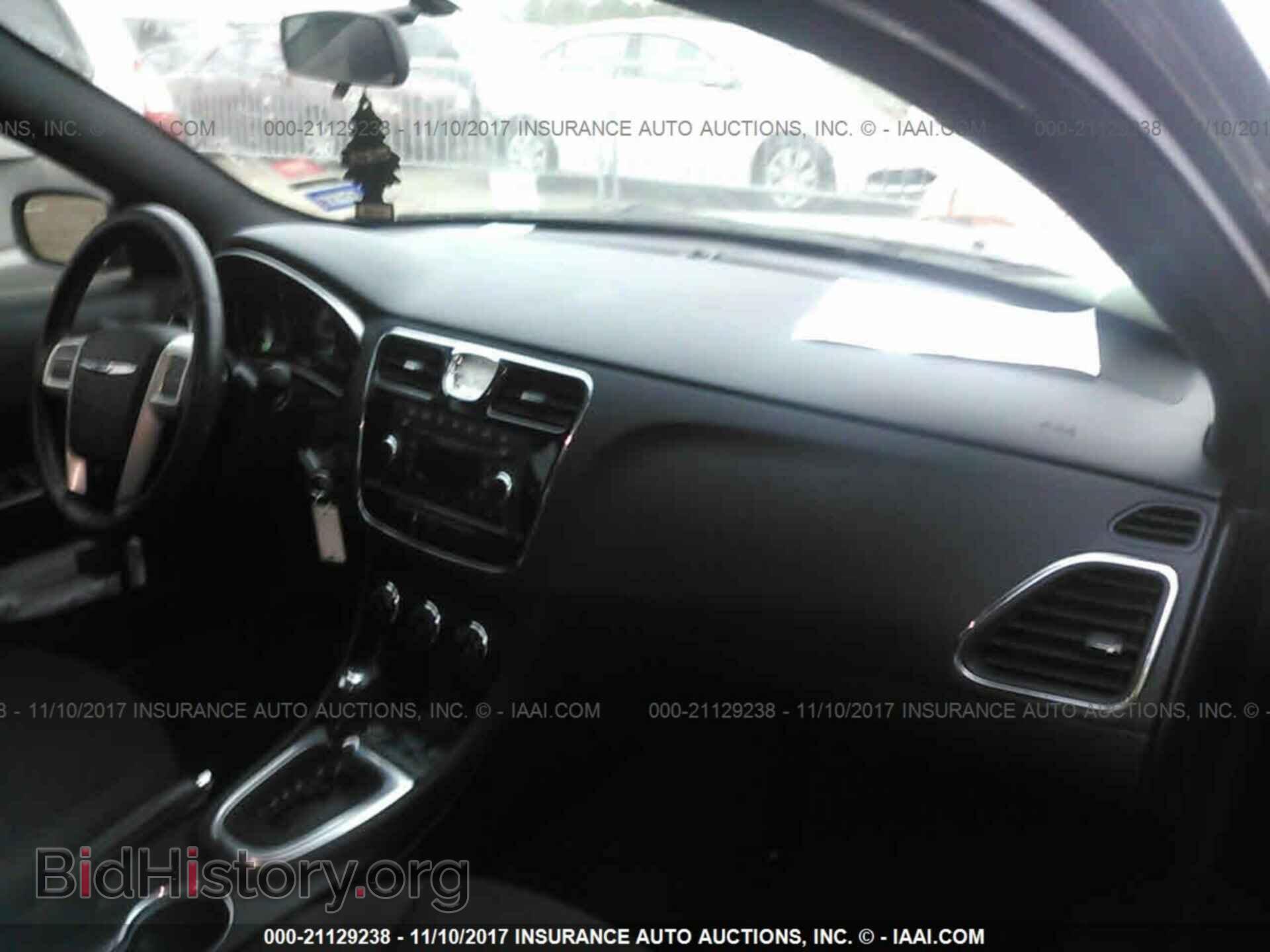 2013 Chrysler 200 - VIN: 1C3CCBBB4DN743529 - Фото 5