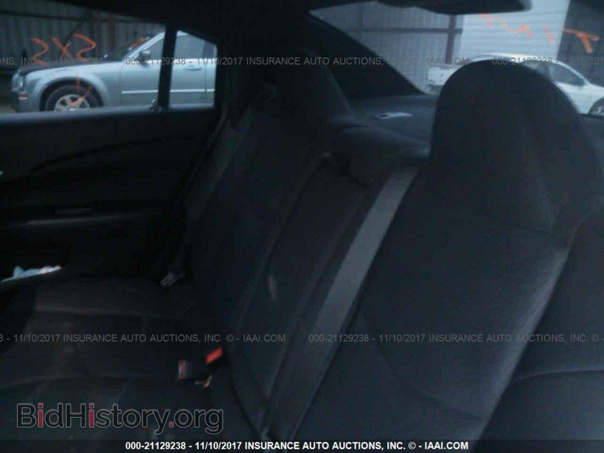 2013 Chrysler 200 - VIN: 1C3CCBBB4DN743529 - Фото 8