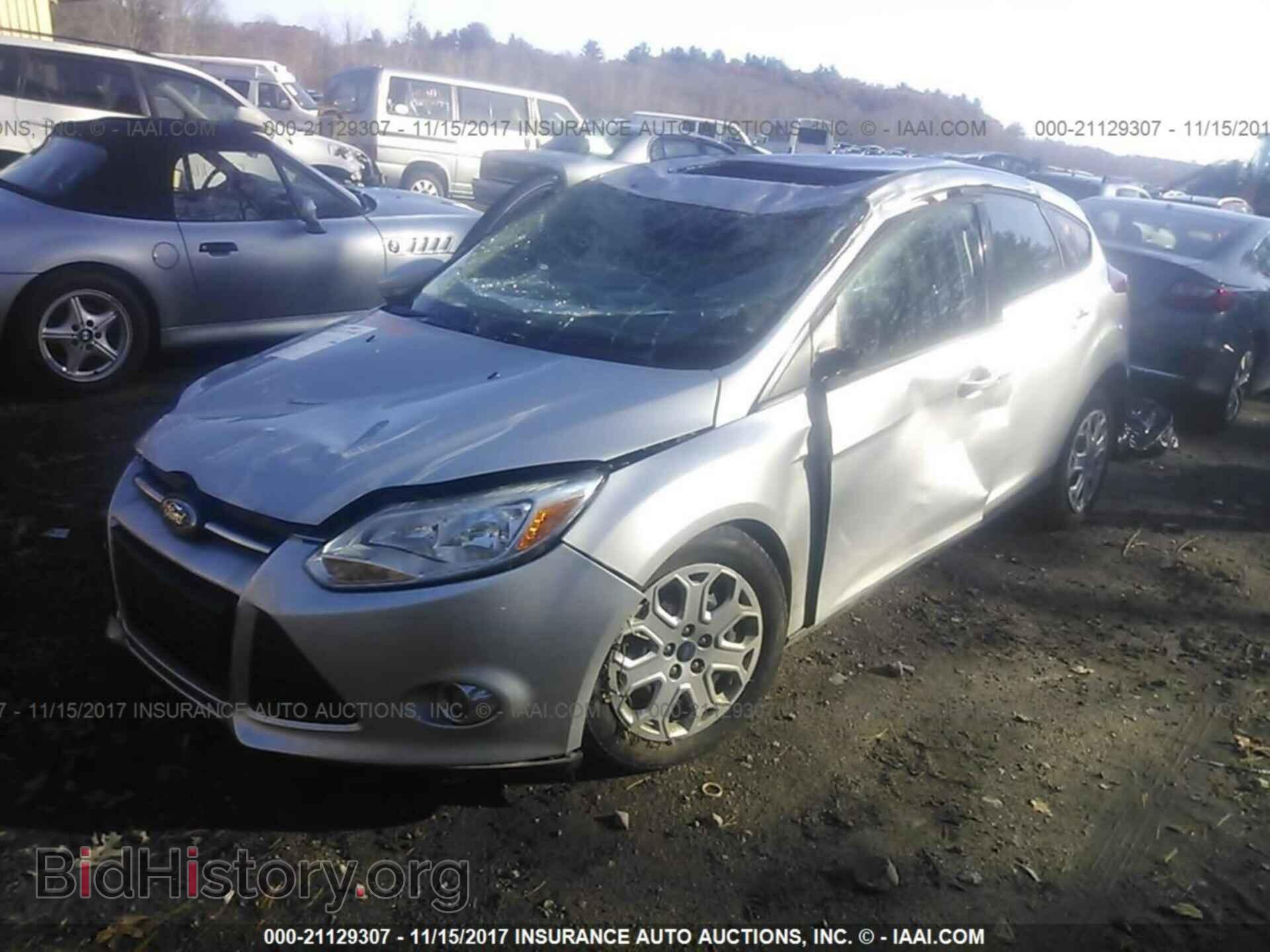 2012 Ford Focus - VIN: 1FAHP3K28CL253591 - Photo 2