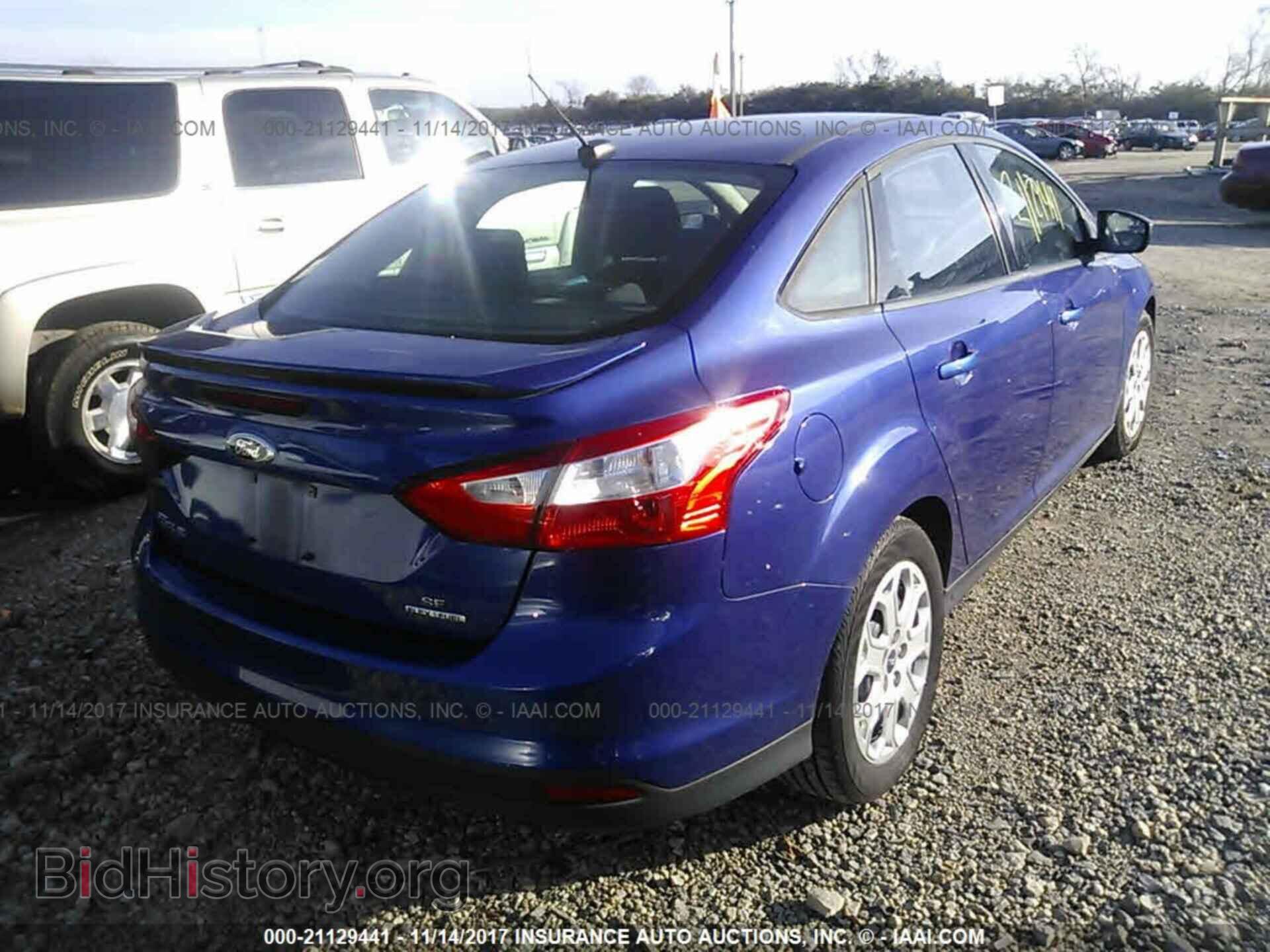 2012 Ford Focus - VIN: 1FAHP3F27CL447331 - Photo 4