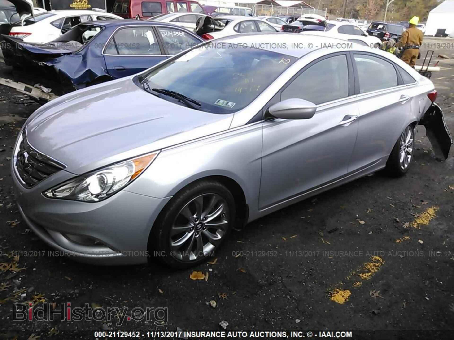 2012 Hyundai Sonata - VIN: 5NPEC4AC6CH348406 - Фото 2