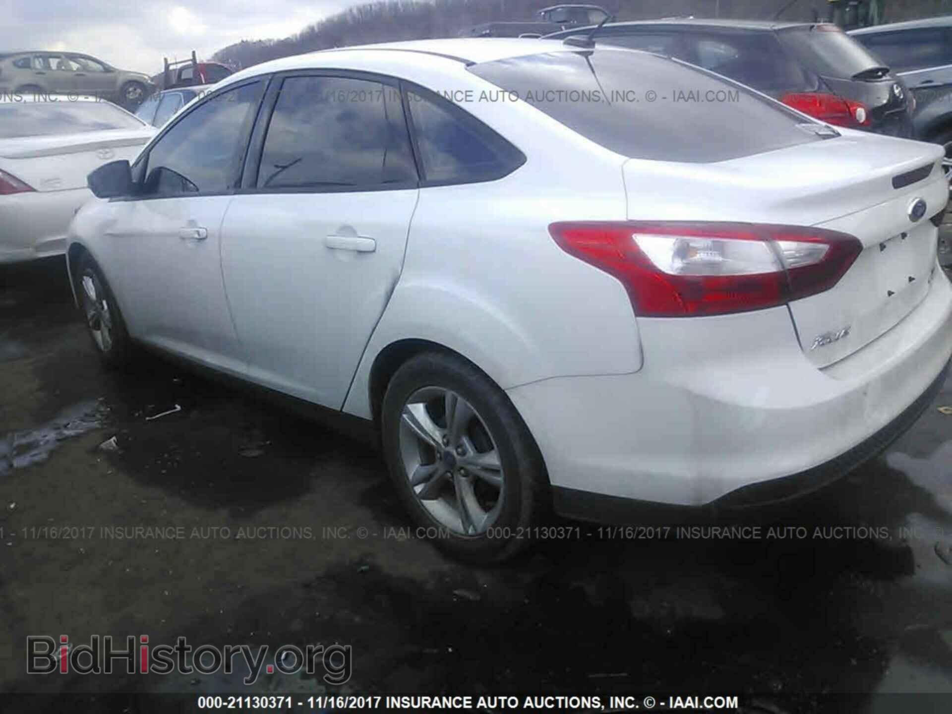 2013 Ford Focus - VIN: 1FADP3F24DL351351 - Photo 3