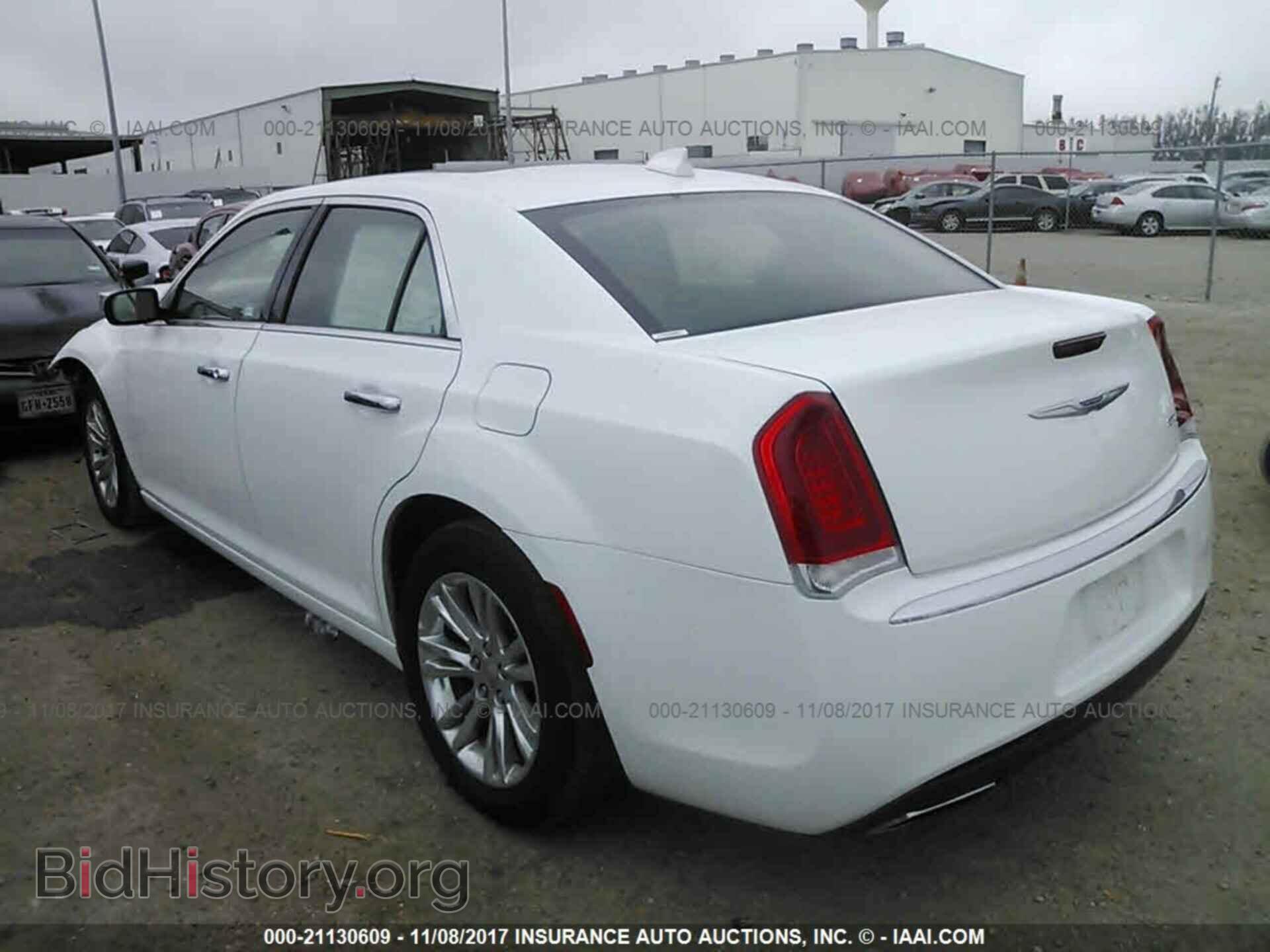 2016 Chrysler 300c - VIN: 2C3CCAEG0GH298401 - Фото 3