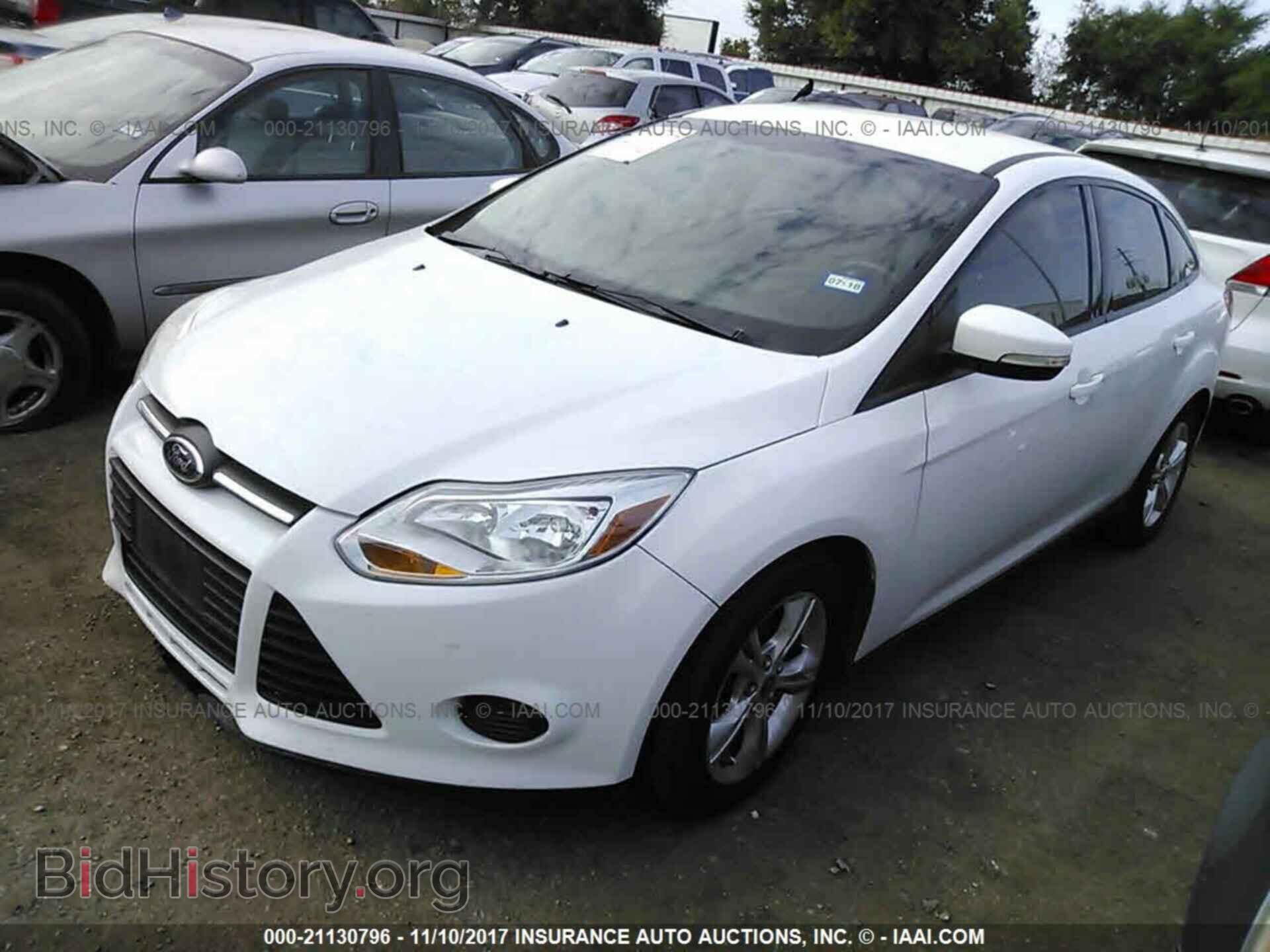 2014 Ford Focus - VIN: 1FADP3F24EL236766 - Photo 2