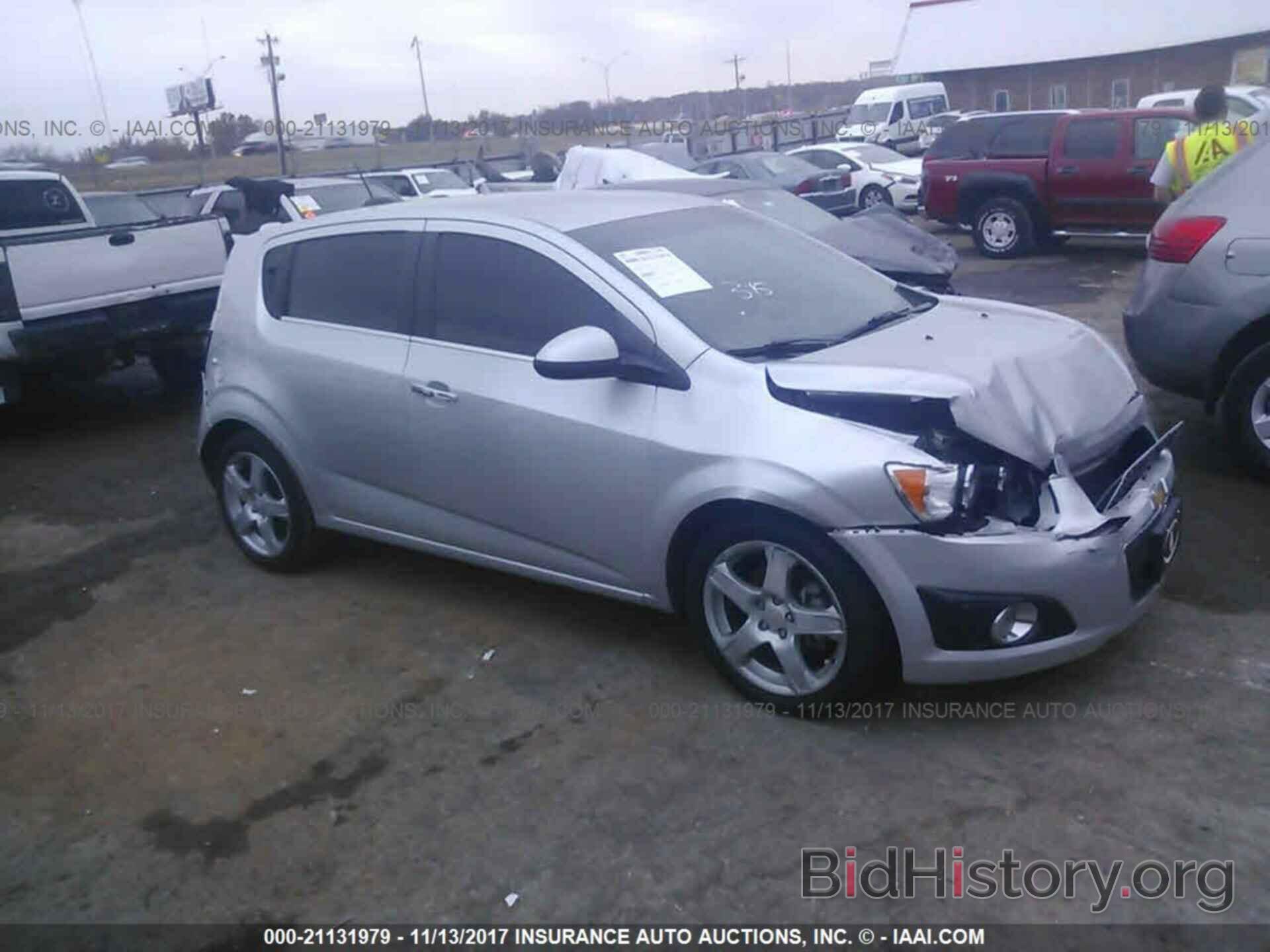 Photo 1G1JE6SB3F4103091 - Chevrolet Sonic 2015