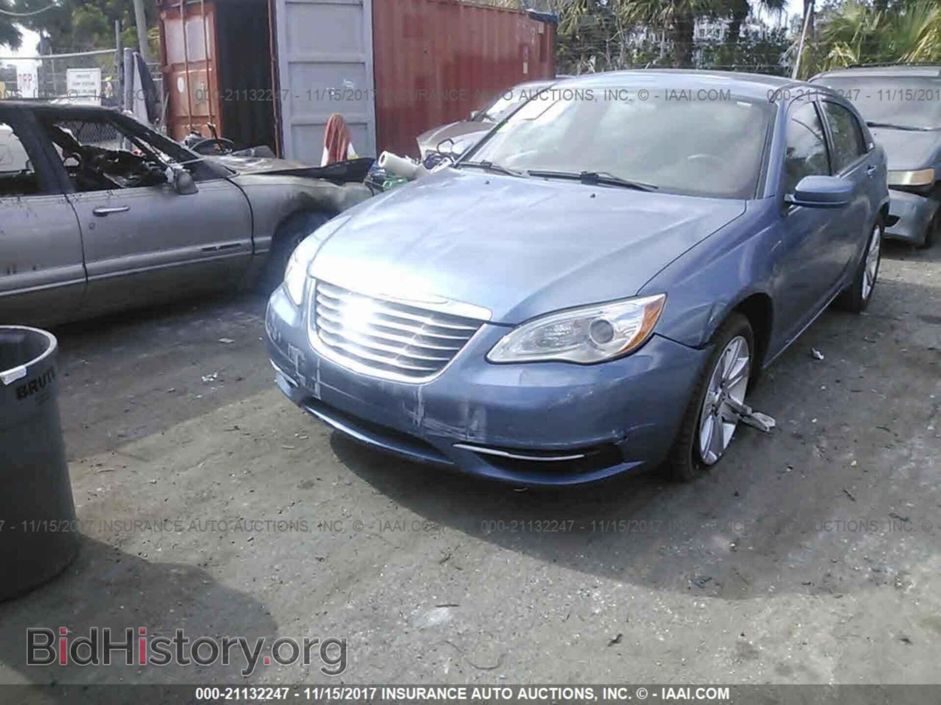 2011 Chrysler 200 - VIN: 1C3BC1FB3BN607342 - Photo 6