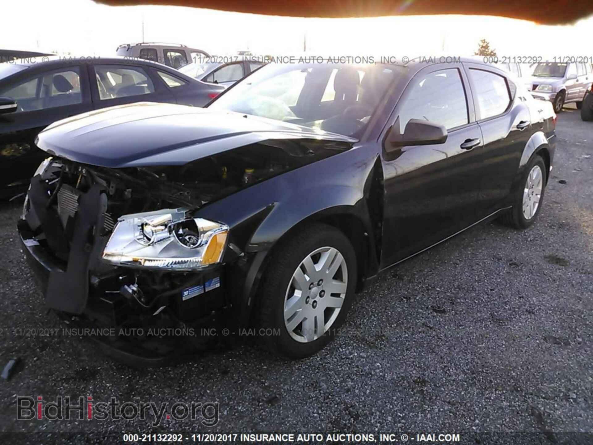 2011 Dodge Avenger - VIN: 1B3BD4FBXBN541786 - Фото 2