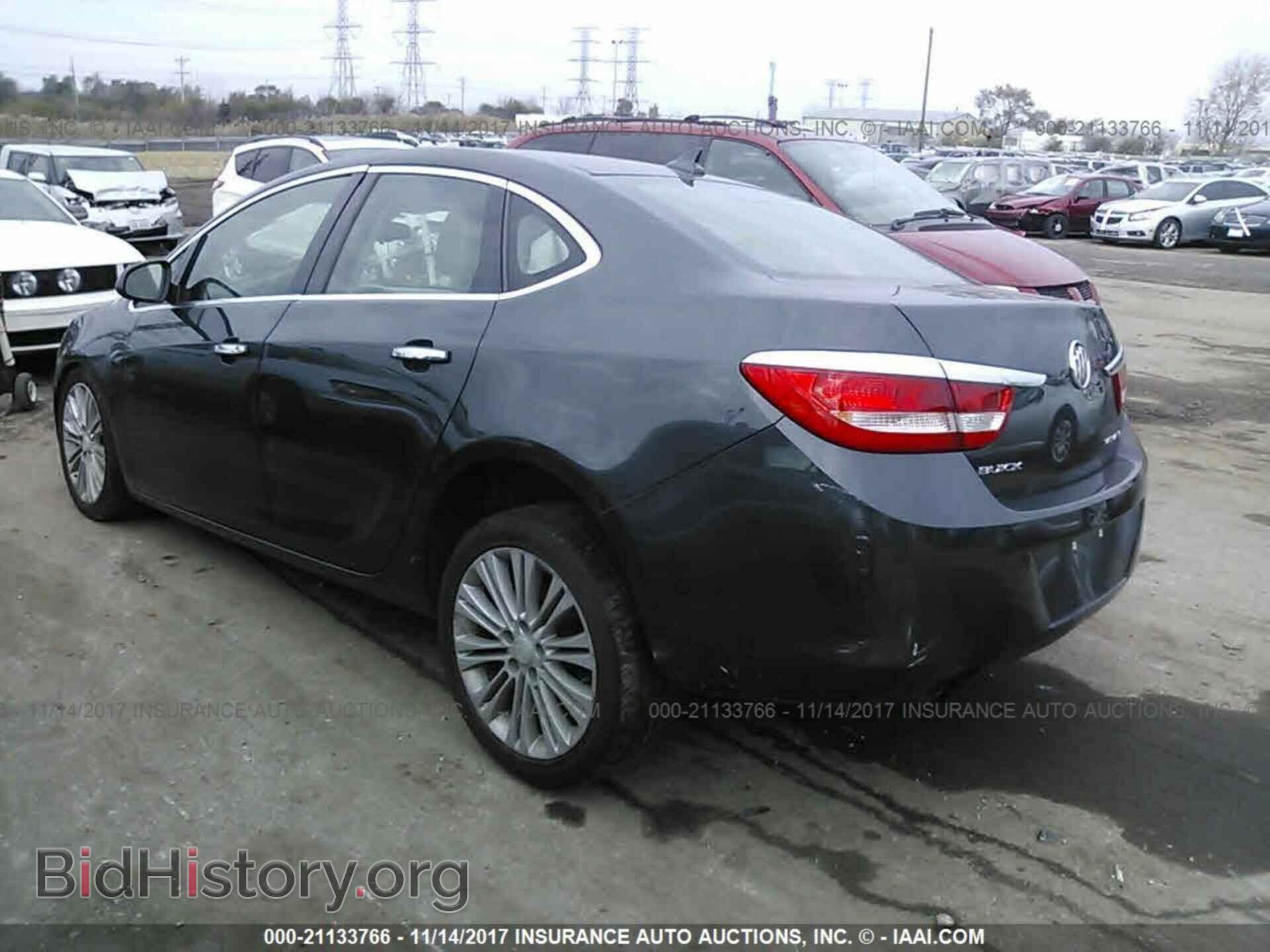2014 Buick Verano - VIN: 1G4PP5SK4E4156432 - Photo 3