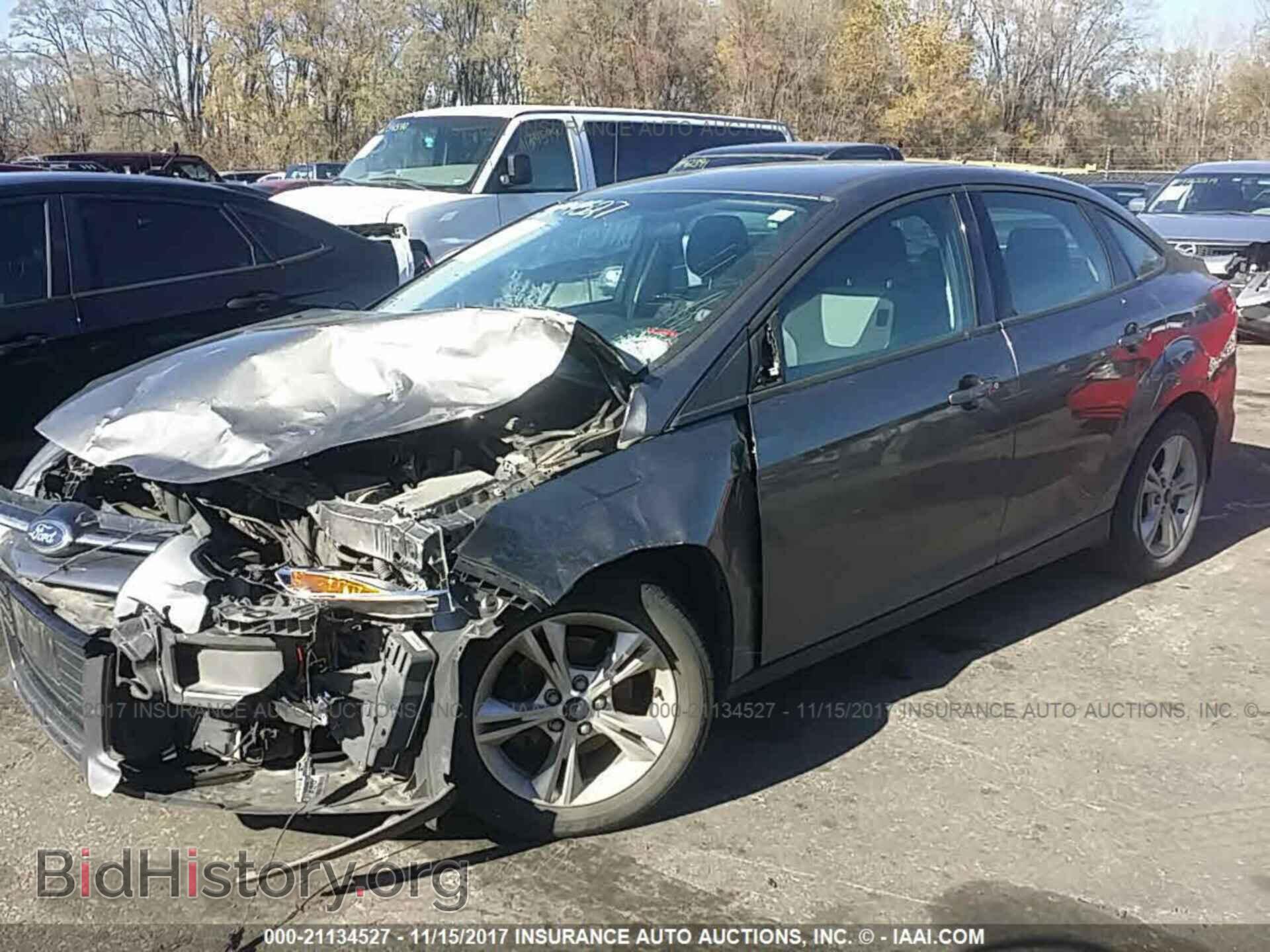 2012 Ford Focus - VIN: 1FAHP3F23CL391792 - Photo 2