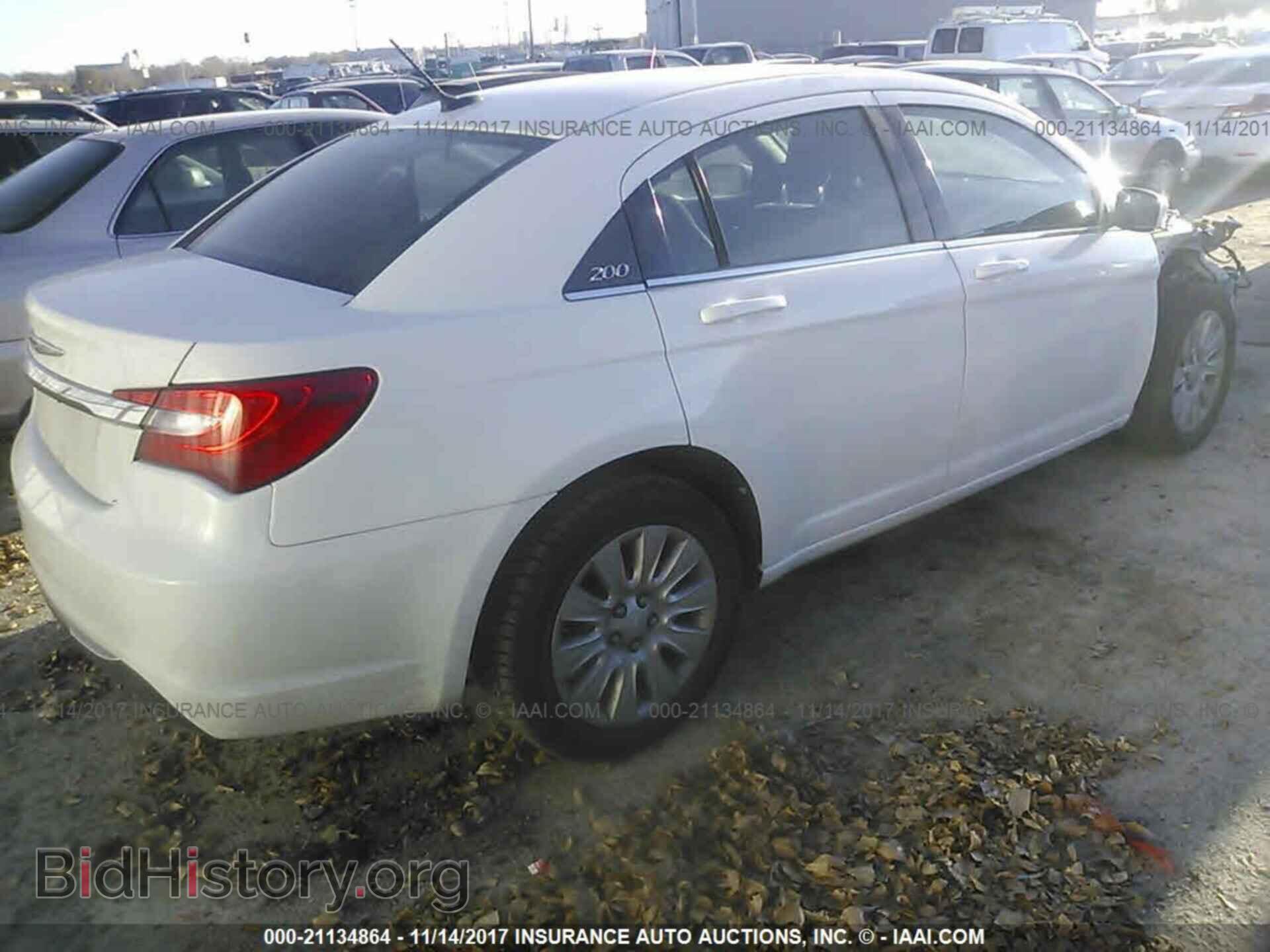 2014 Chrysler 200 - VIN: 1C3CCBAB6EN210679 - Фото 4