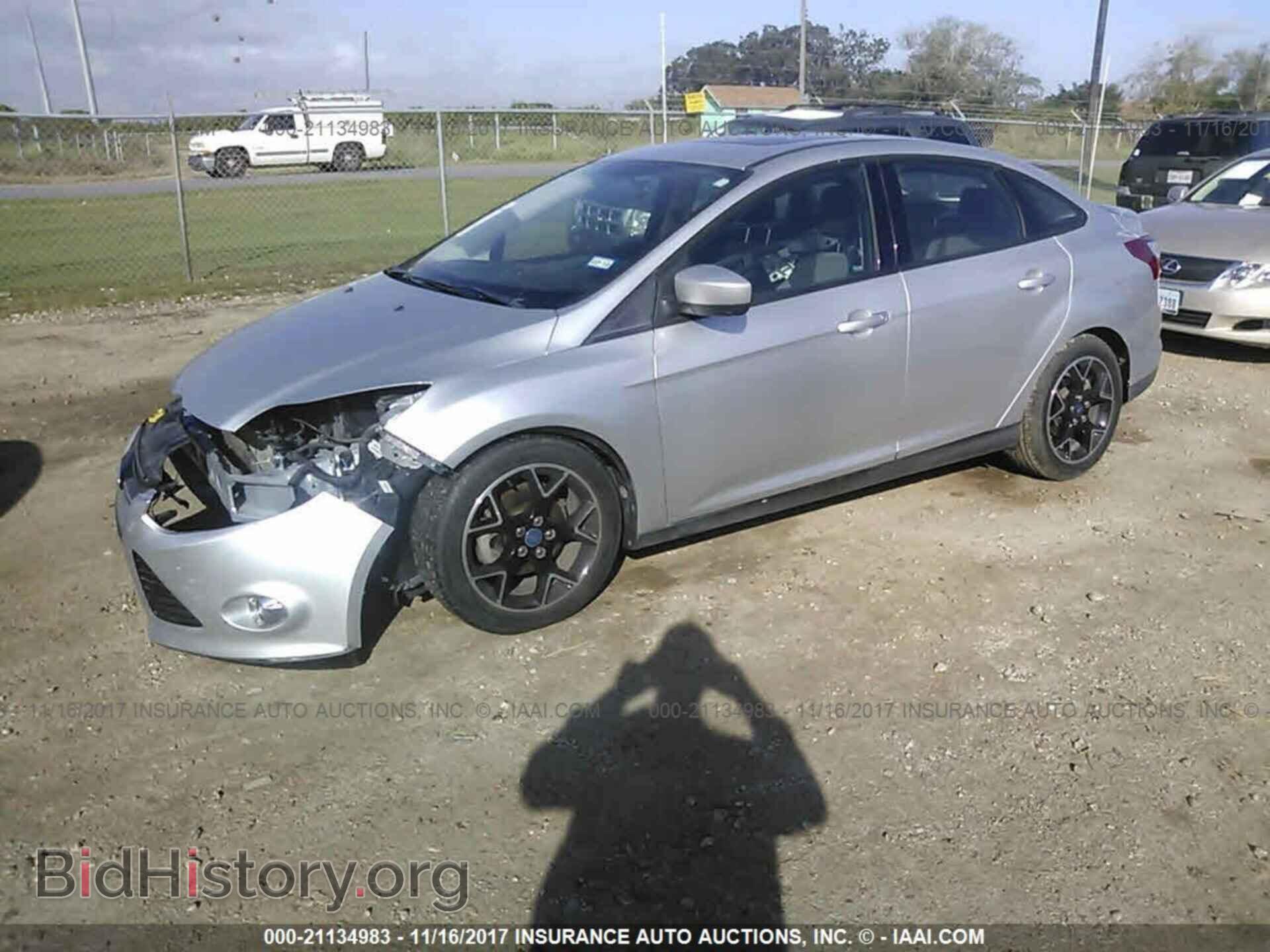 2012 Ford Focus - VIN: 1FAHP3F24CL336803 - Photo 2