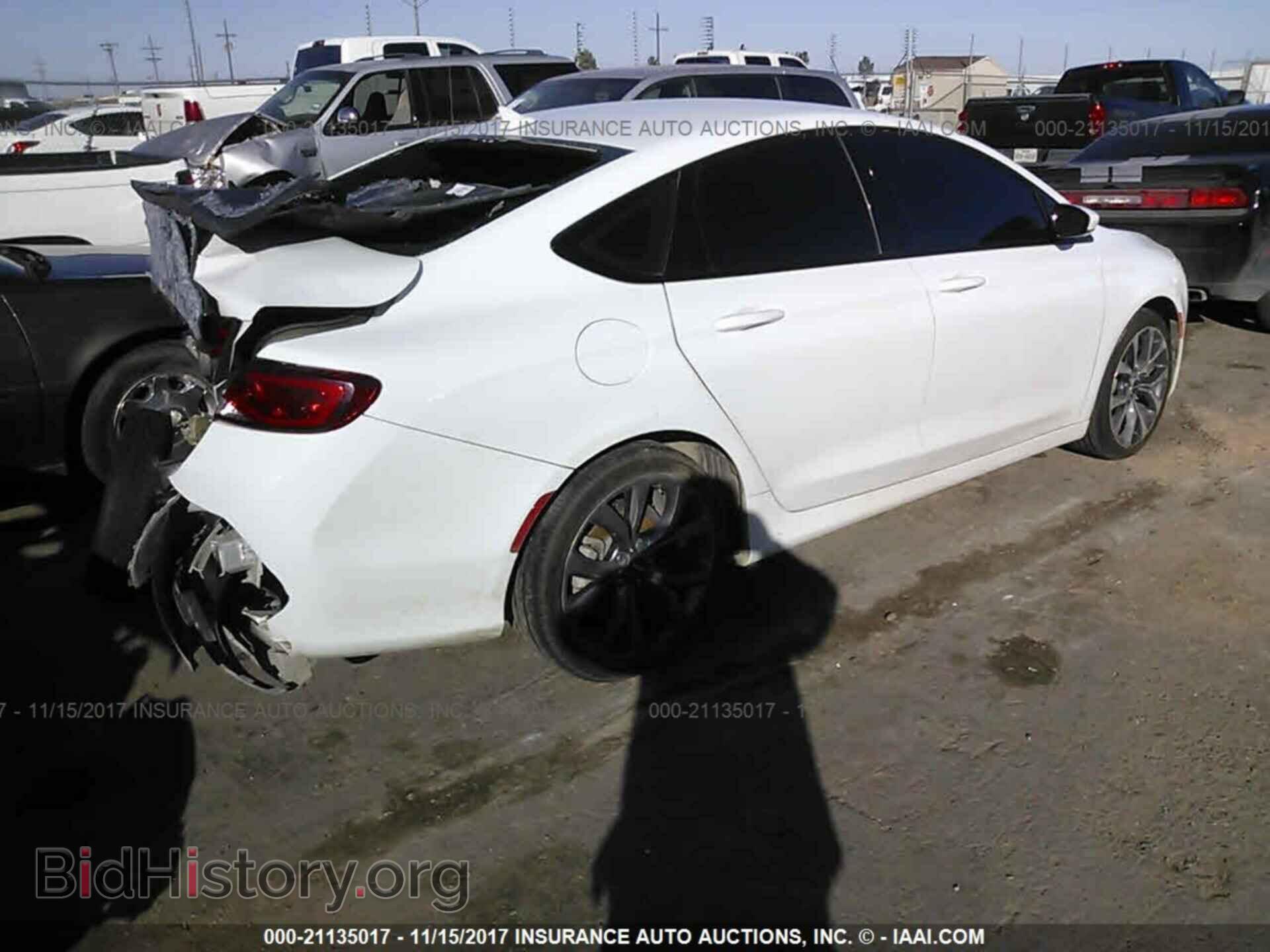 2015 Chrysler 200 - VIN: 1C3CCCBG8FN699944 - Фото 4