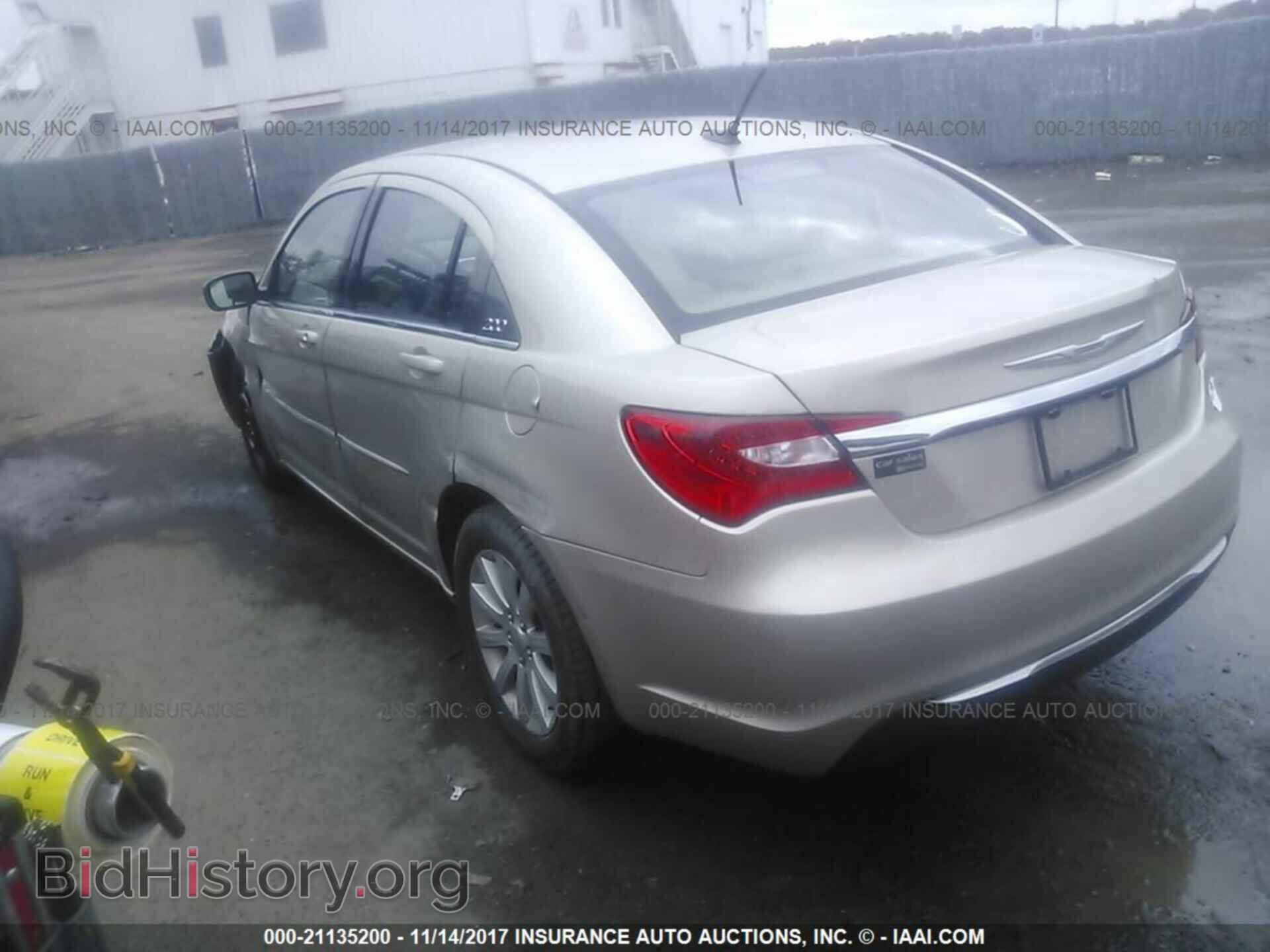 2013 Chrysler 200 - VIN: 1C3CCBBB6DN773051 - Фото 3