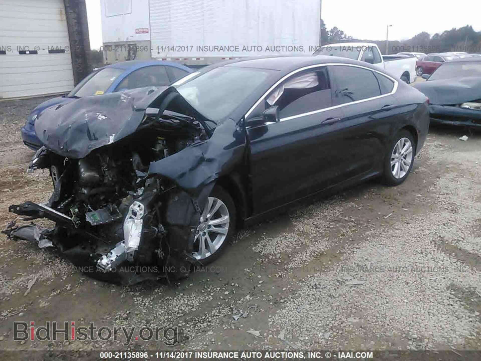 2017 Chrysler 200 - VIN: 1C3CCCAB4HN505824 - Фото 2