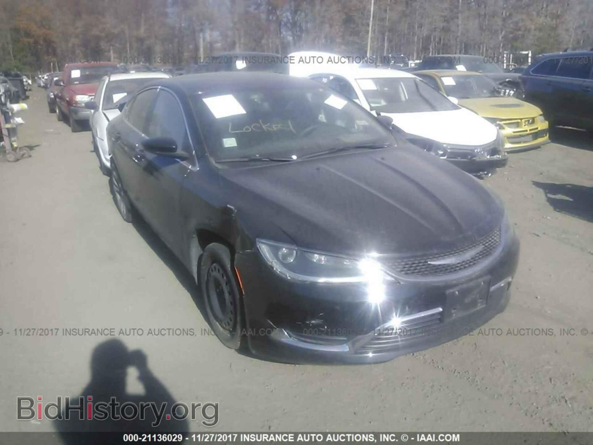 Photo 1C3CCCAB8FN715744 - Chrysler 200 2015