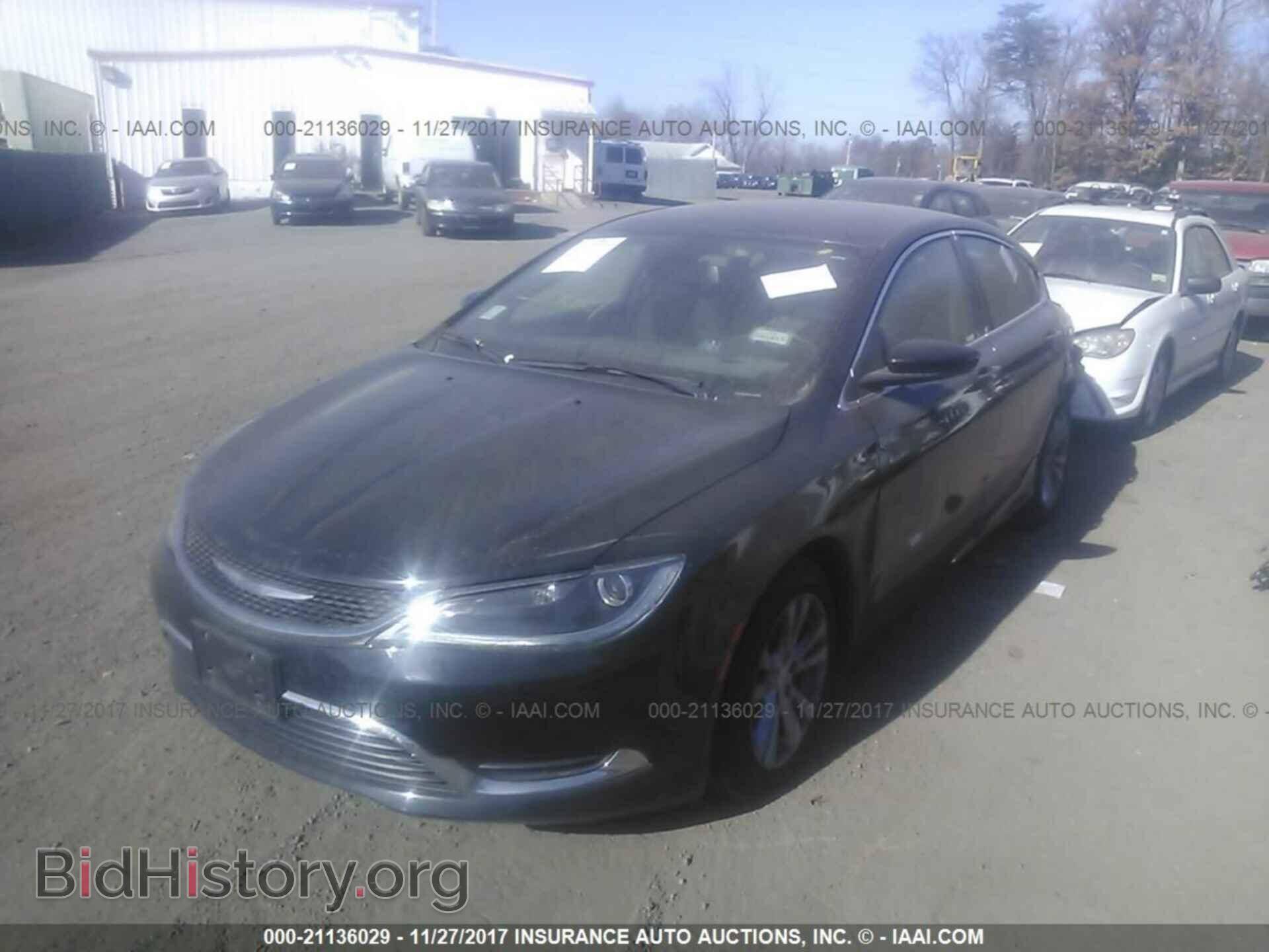 2015 Chrysler 200 - VIN: 1C3CCCAB8FN715744 - Photo 2