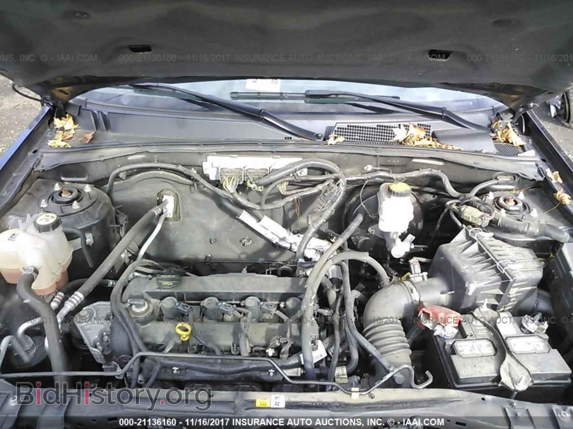 2011 Ford Escape - VIN: 1FMCU9D71BKC22031 - Photo 10