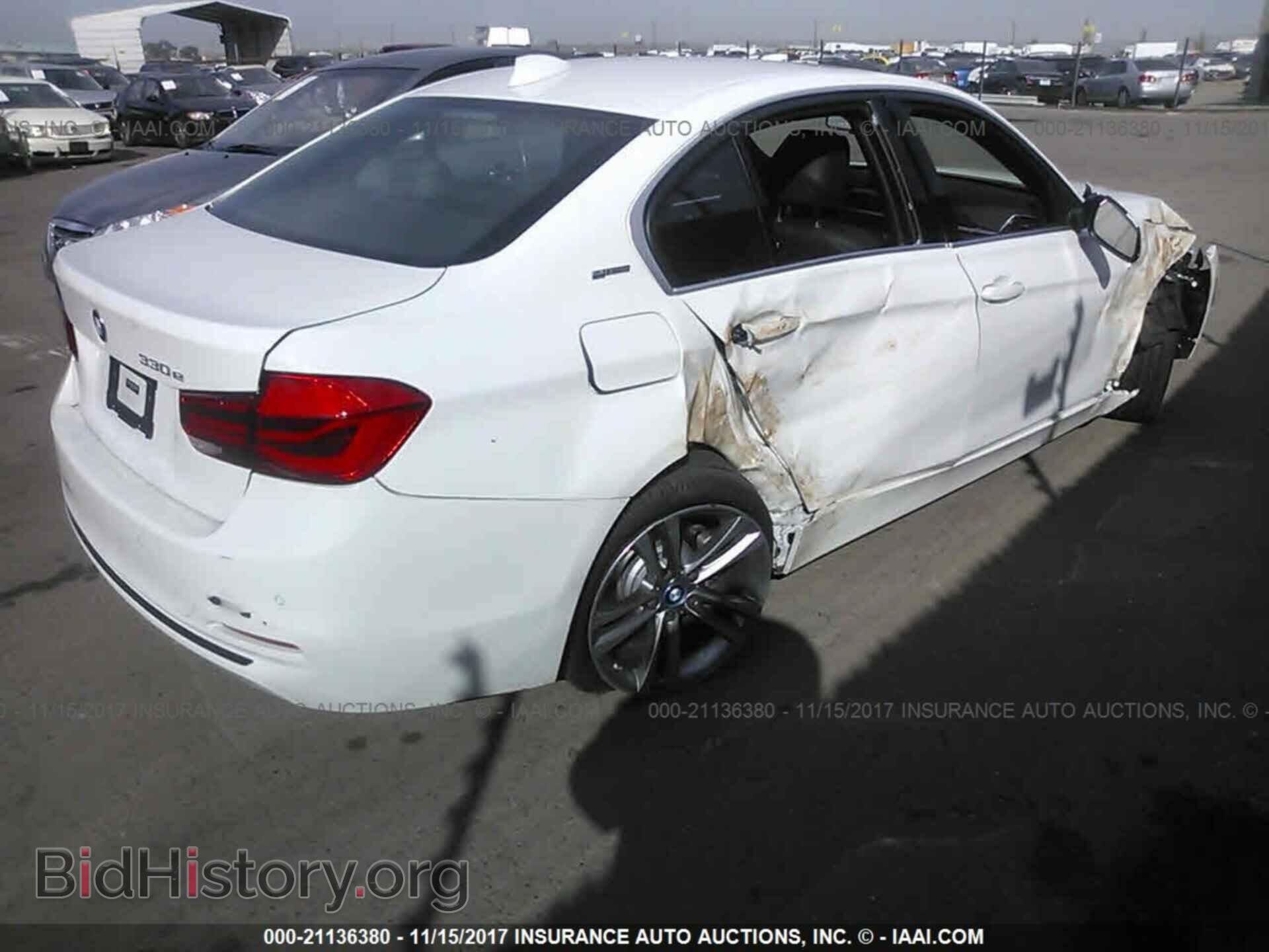 2017 Bmw 330e - VIN: WBA8E1C33HA156410 - Фото 4