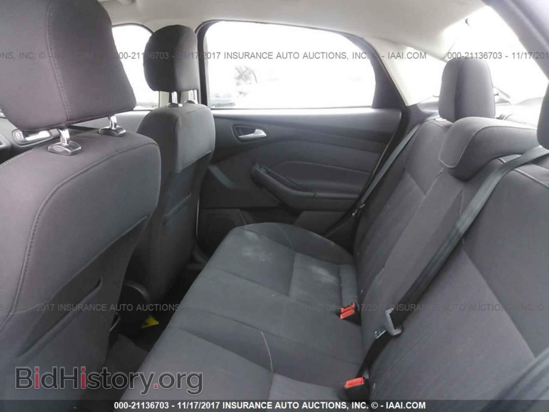 2015 Ford Focus - VIN: 1FADP3F20FL230111 - Photo 8