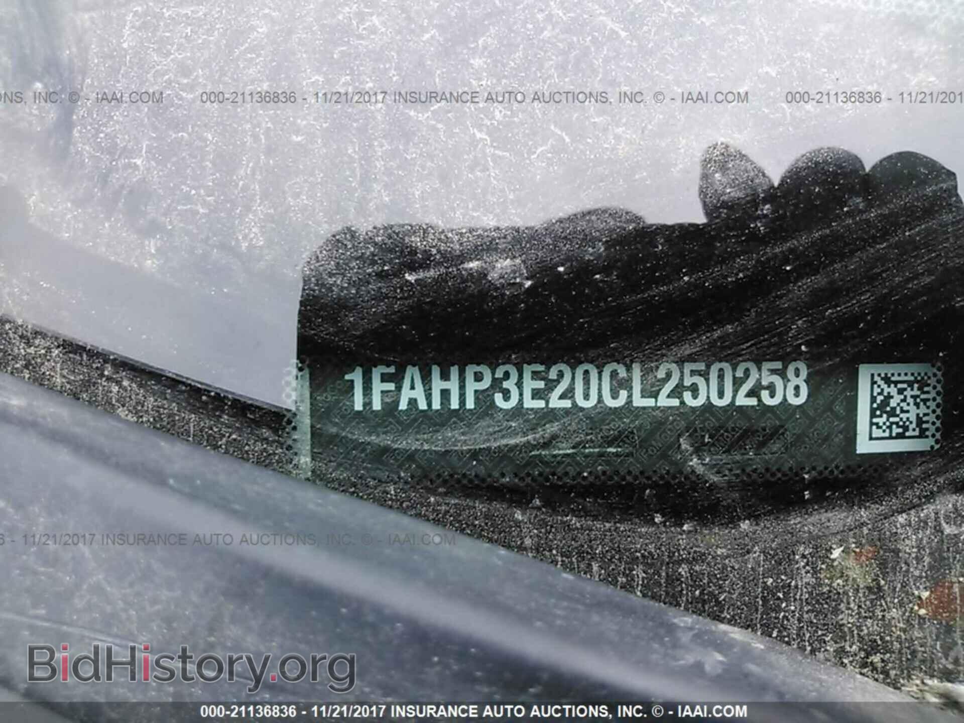 2012 Ford Focus - VIN: 1FAHP3E20CL250258 - Photo 9