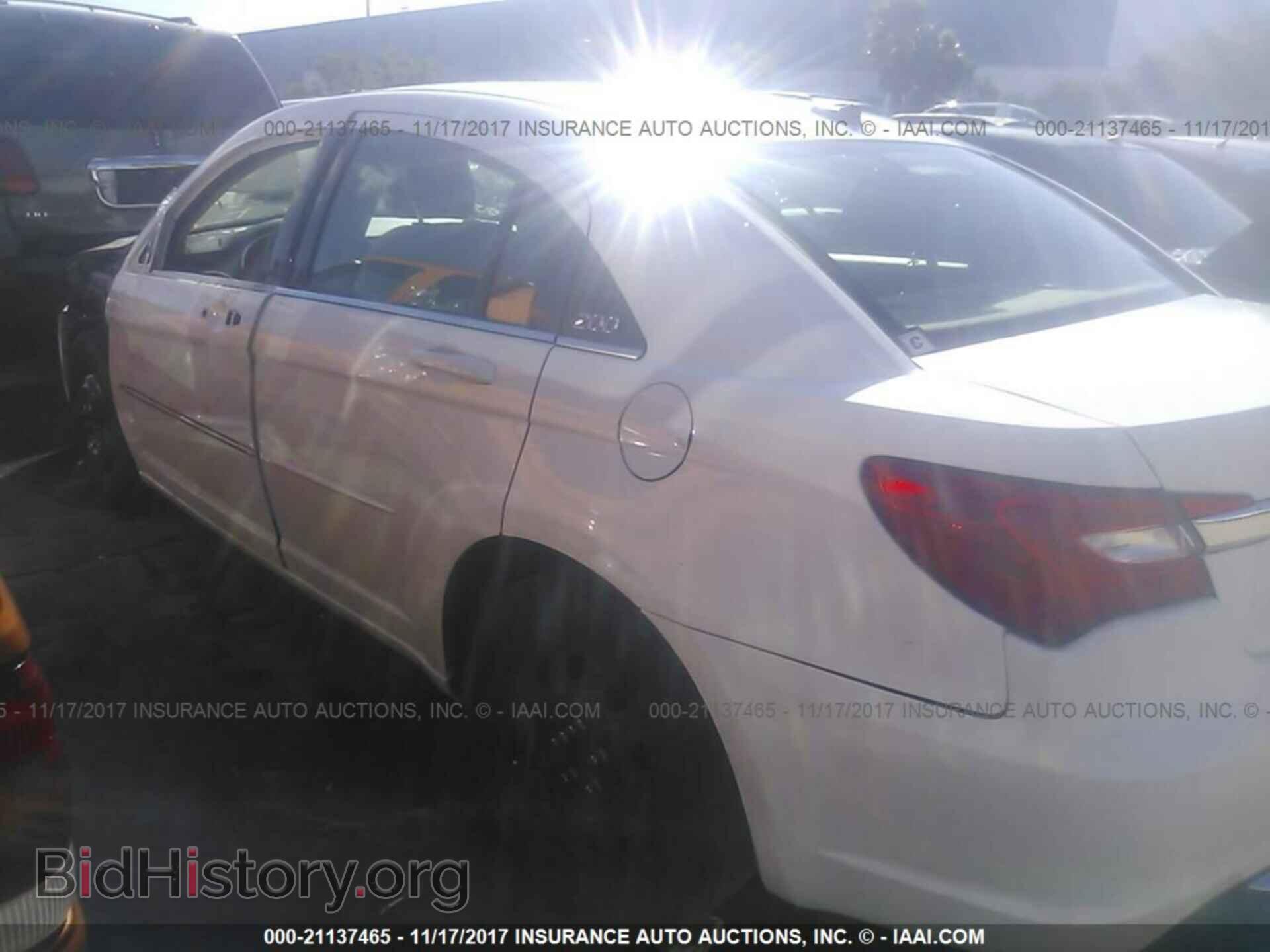 2012 Chrysler 200 - VIN: 1C3CCBAB8CN199715 - Фото 3