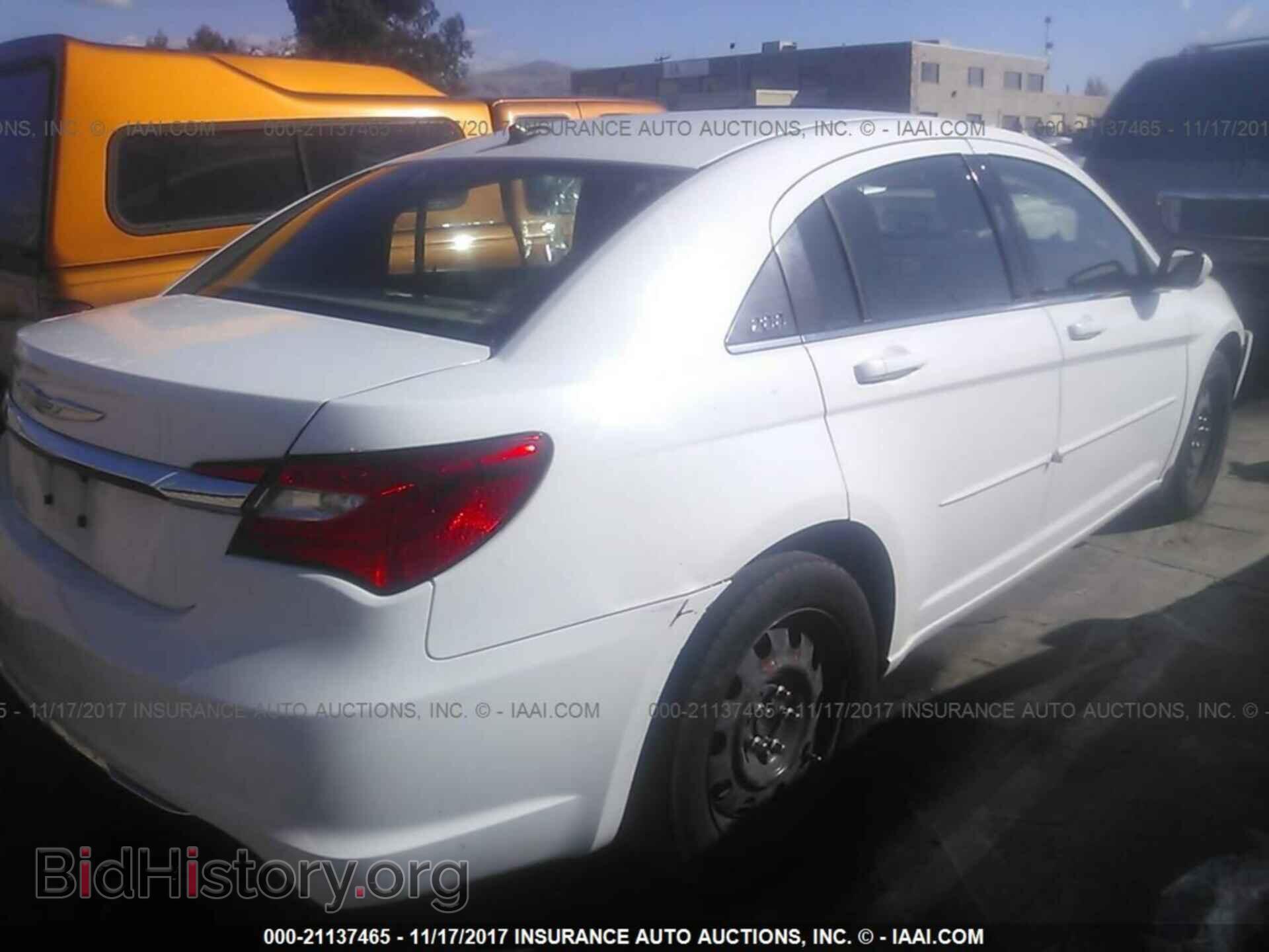 2012 Chrysler 200 - VIN: 1C3CCBAB8CN199715 - Фото 4