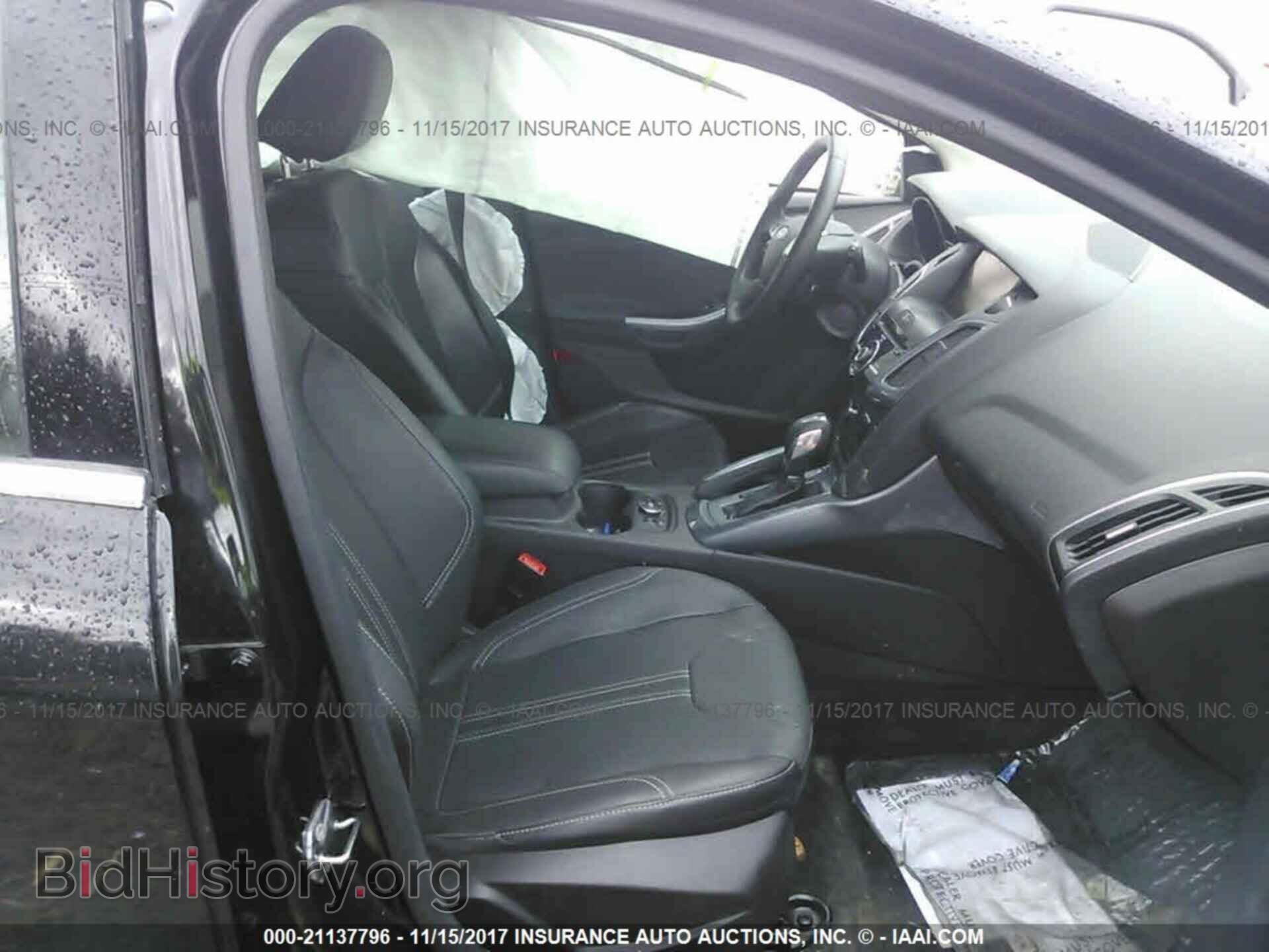 2012 Ford Focus - VIN: 1FAHP3N24CL420959 - Photo 5