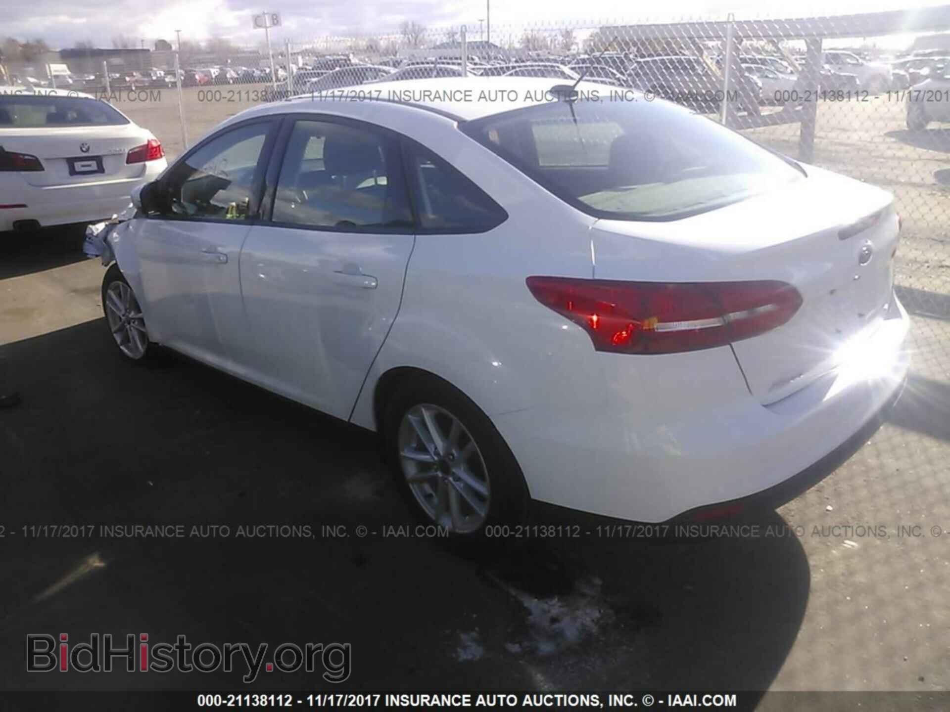 2017 Ford Focus - VIN: 1FADP3F22HL308245 - Photo 3