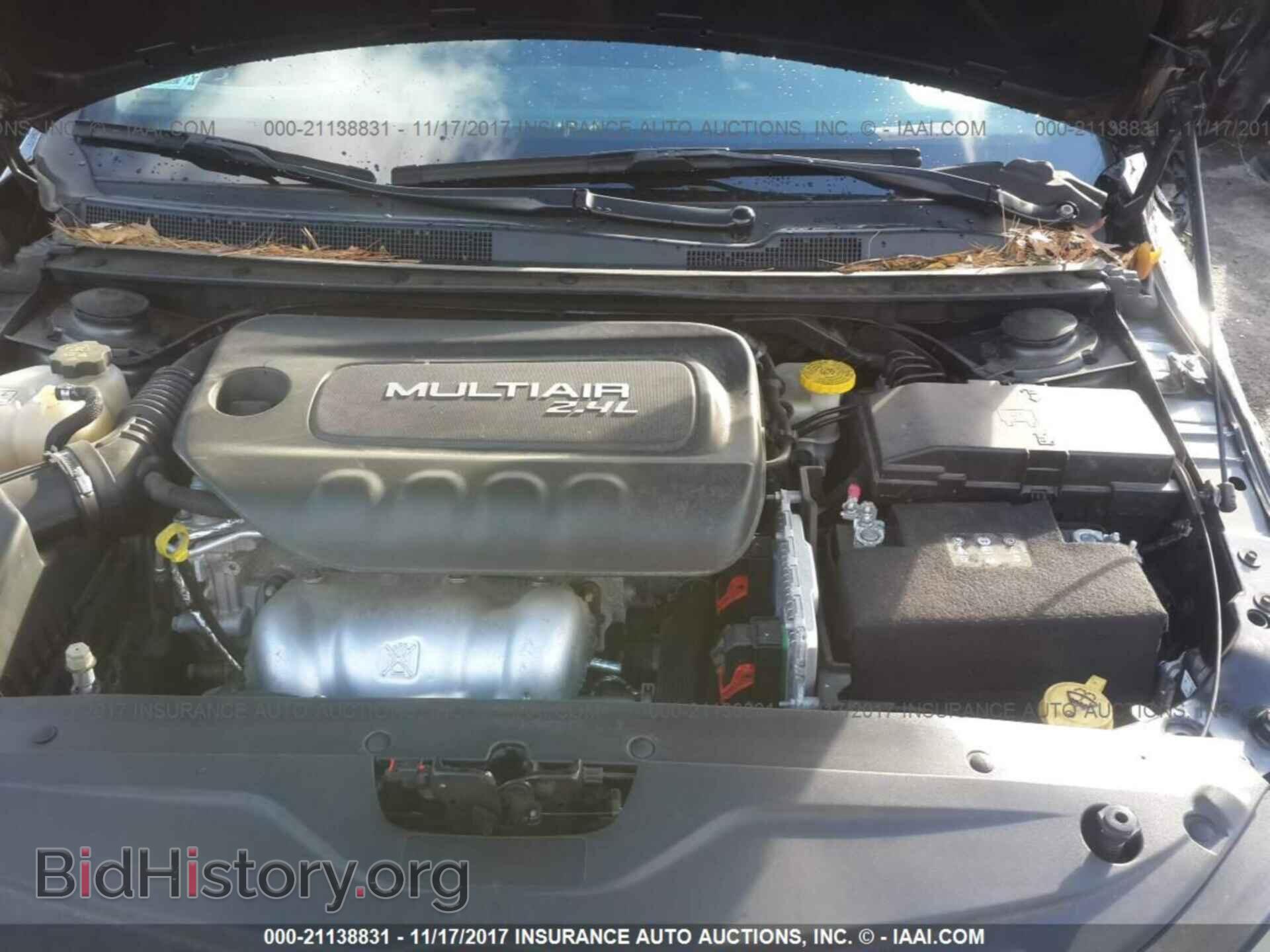 2015 Chrysler 200 - VIN: 1C3CCCAB1FN664345 - Photo 10