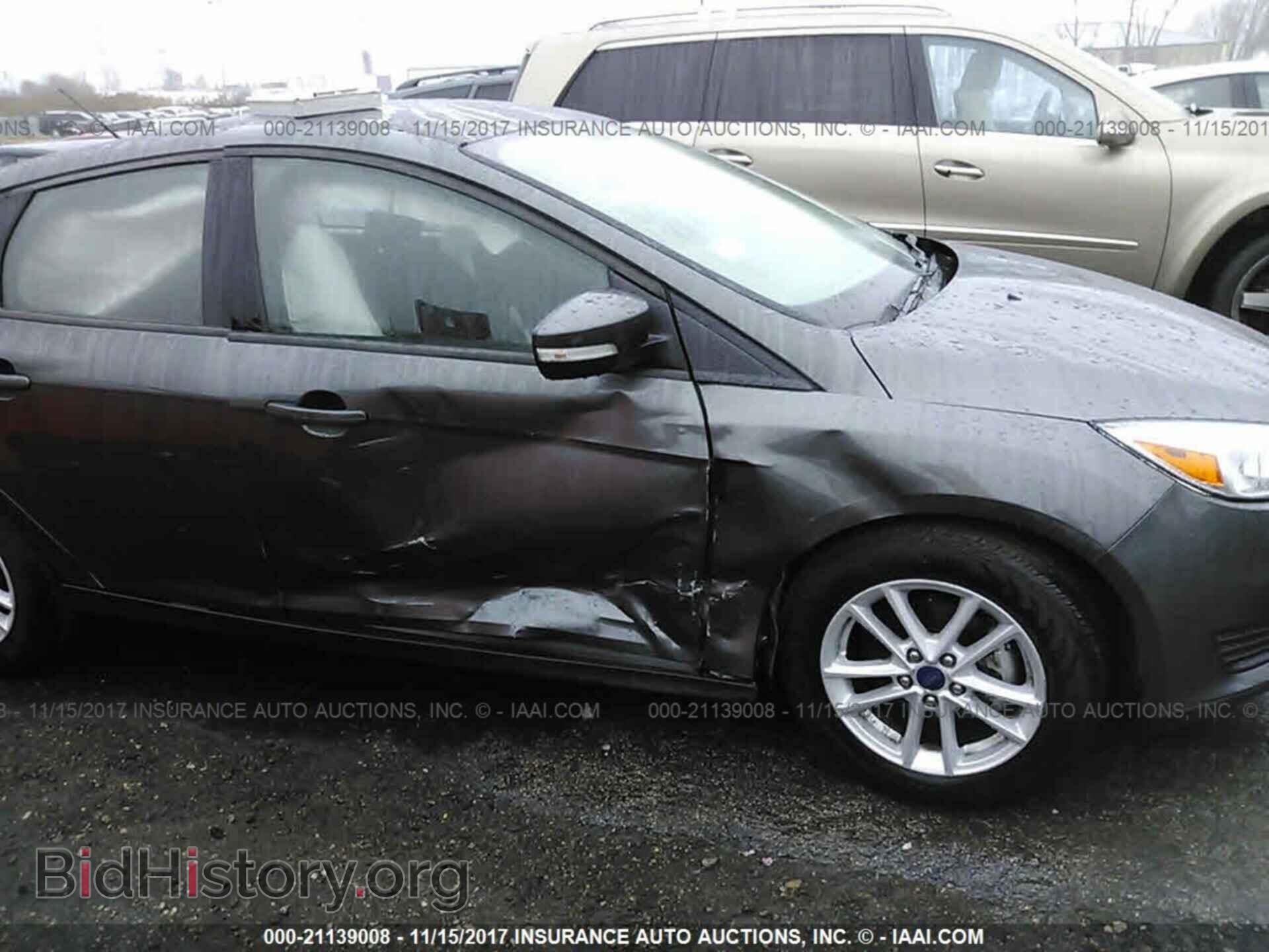 2017 Ford Focus - VIN: 1FADP3FE0HL300509 - Photo 6