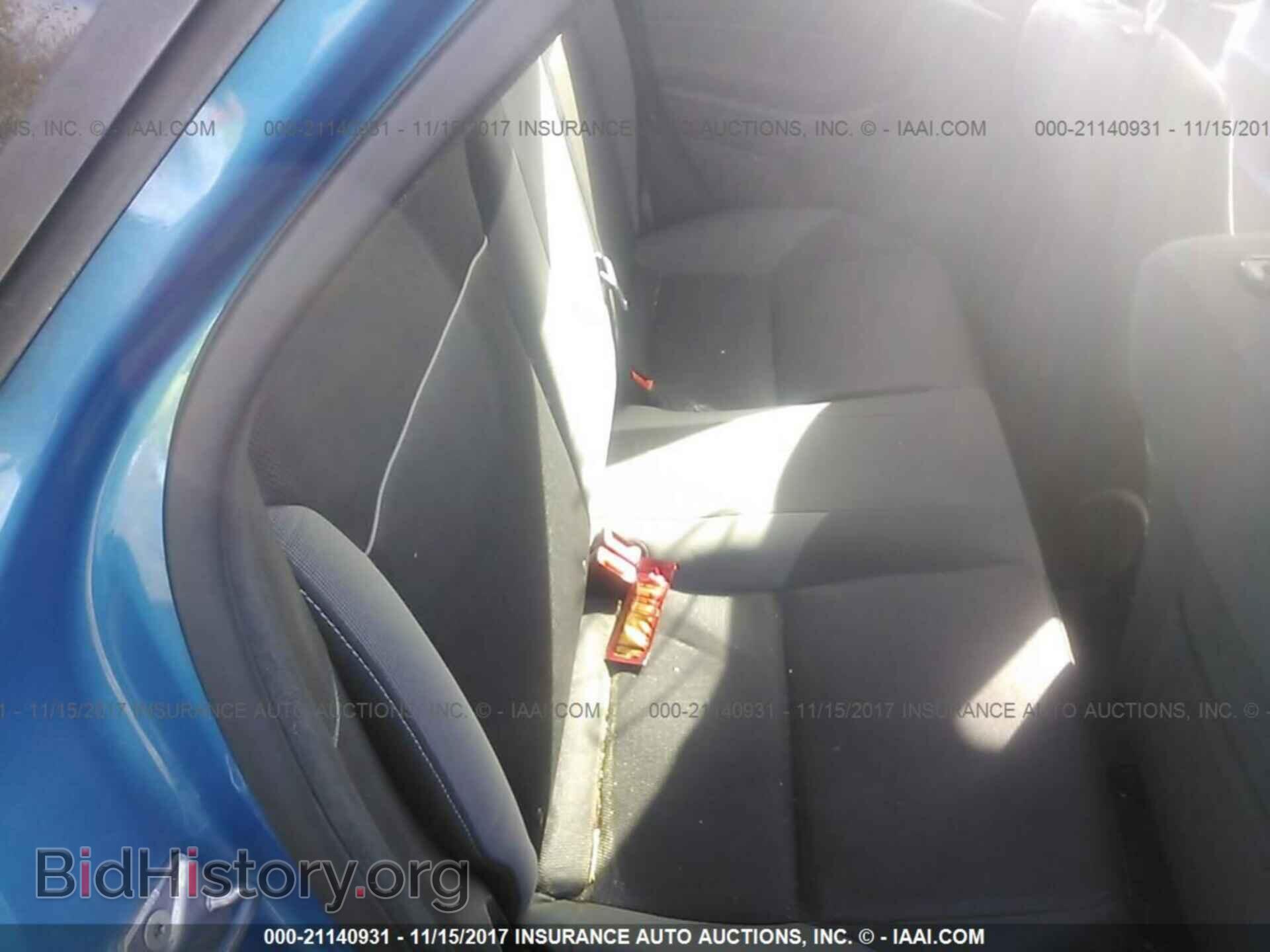 2012 Ford Focus - VIN: 1FAHP3F23CL260751 - Photo 8