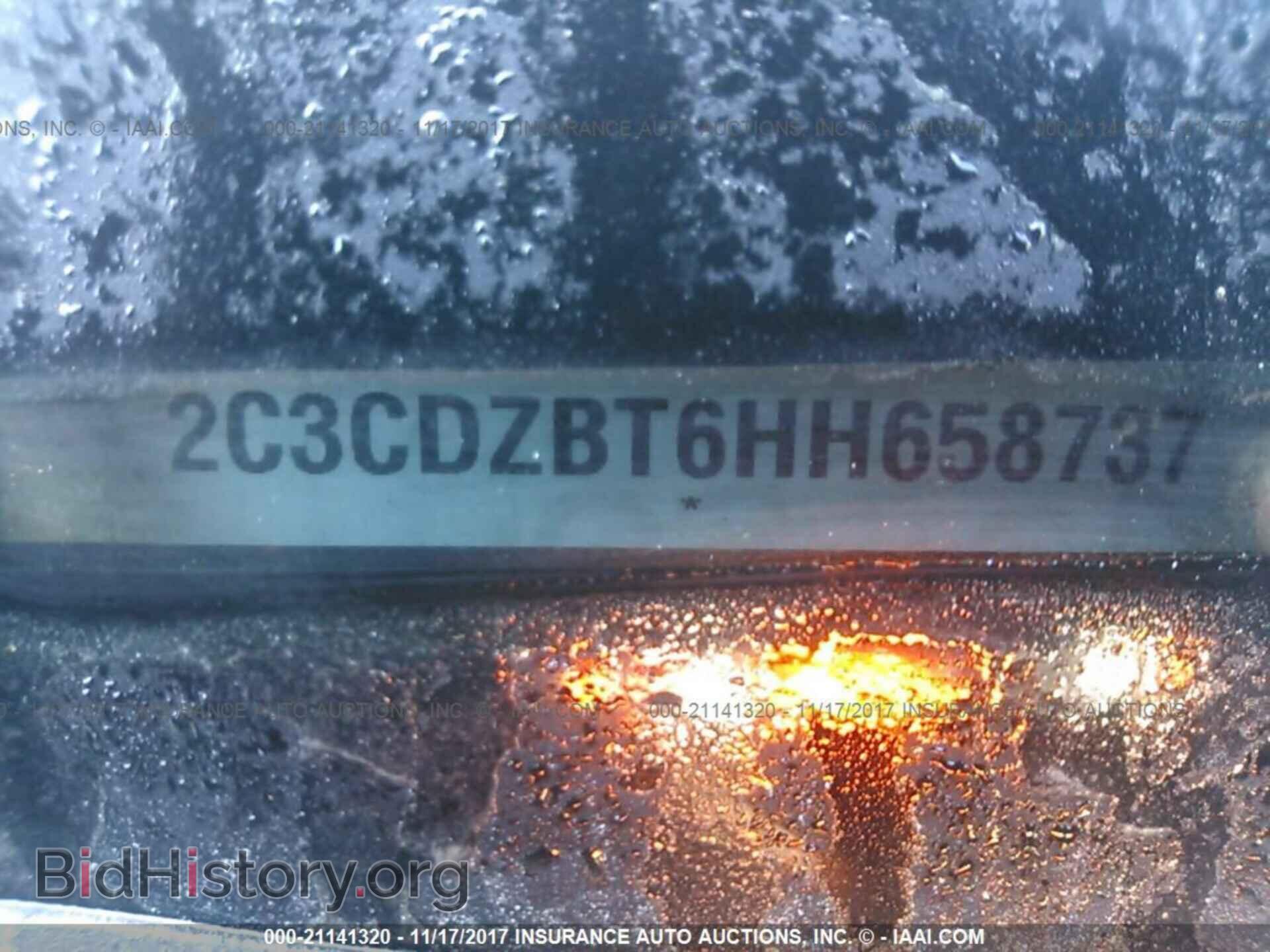 2017 Dodge Challenger - VIN: 2C3CDZBT6HH658737 - Photo 9