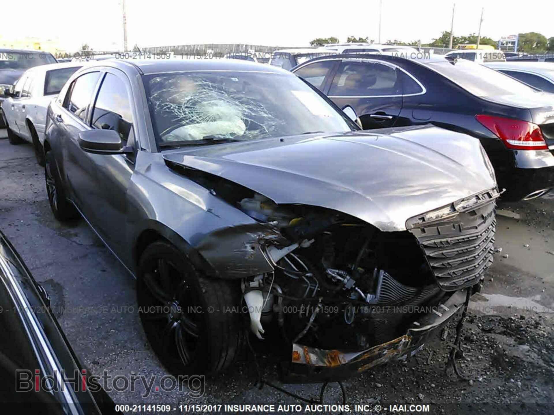 Photo 1C3CCBAB7CN256809 - Chrysler 200 2012