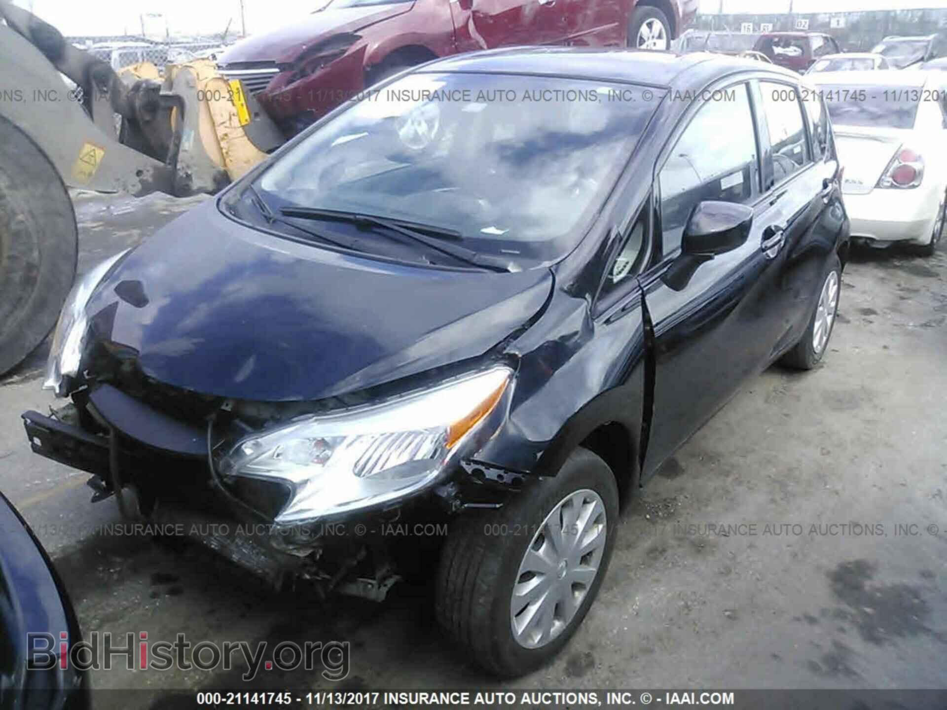 2015 Nissan Versa note - VIN: 3N1CE2CP5FL418636 - Фото 2