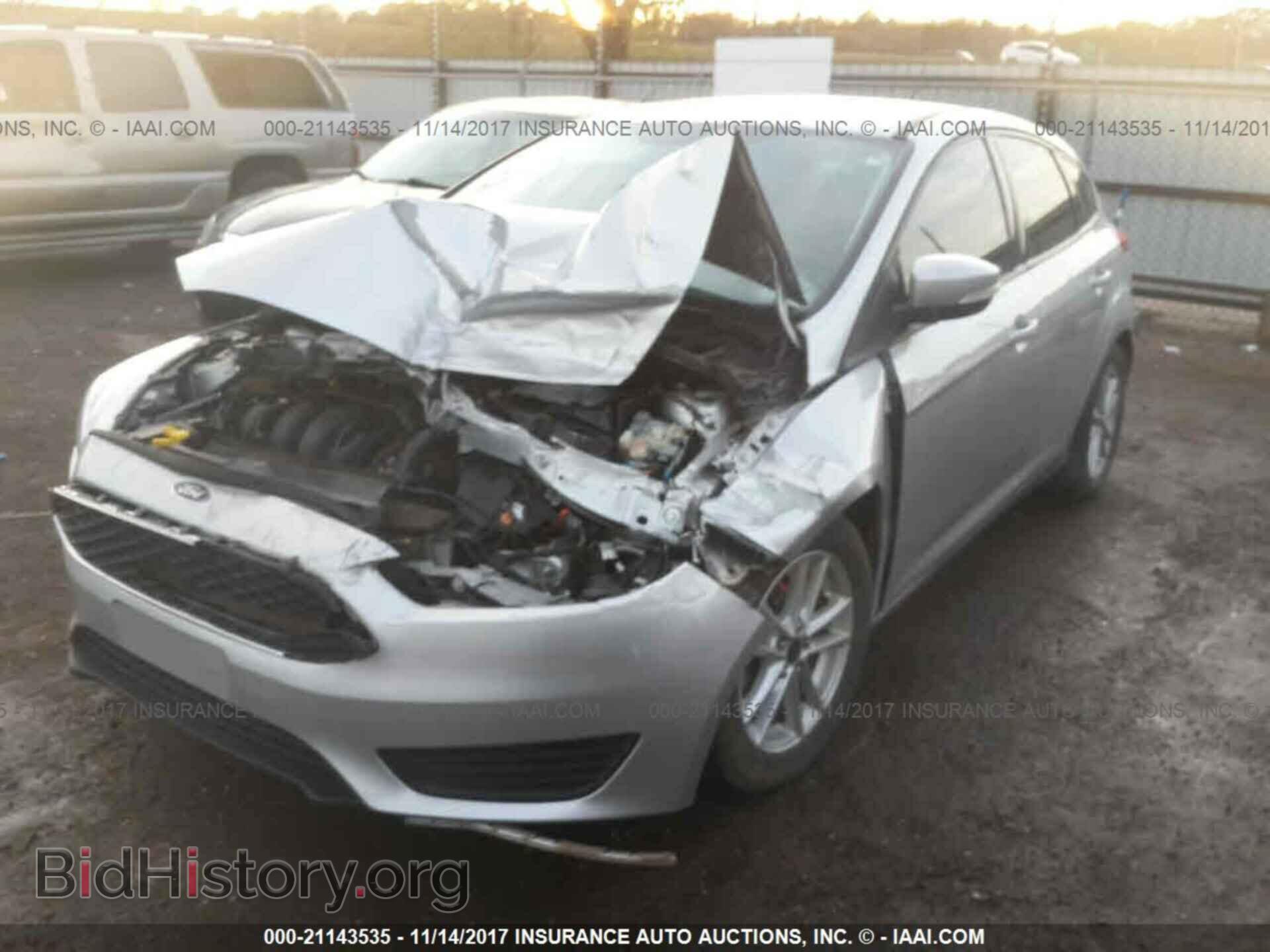 2016 Ford Focus - VIN: 1FADP3K29GL205750 - Photo 2
