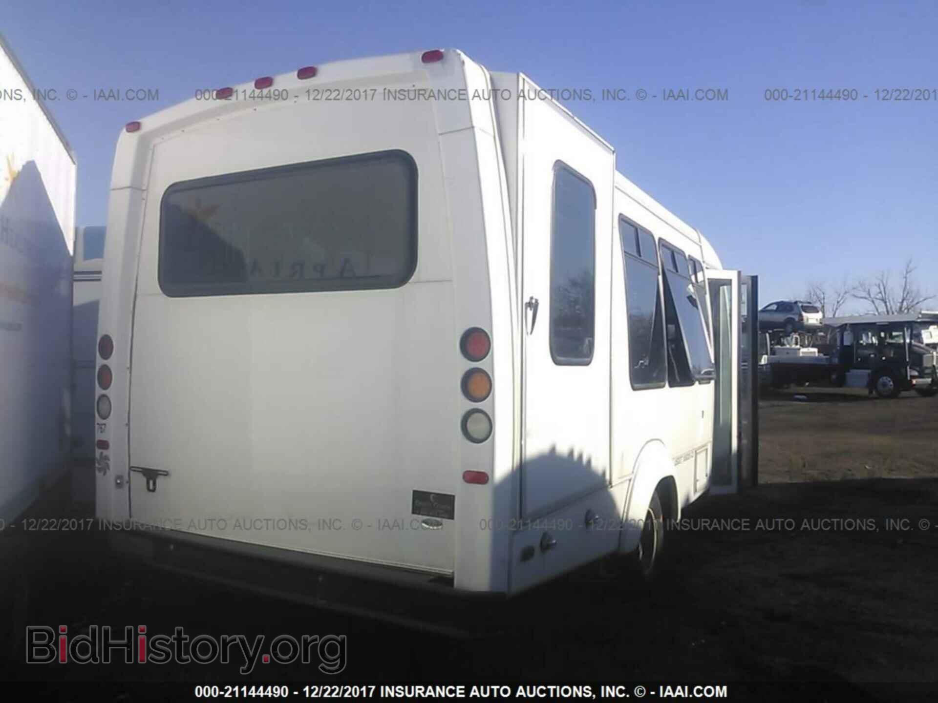 2012 Ford Econoline - VIN: 1FDEE3FS2CDA02679 - Фото 3
