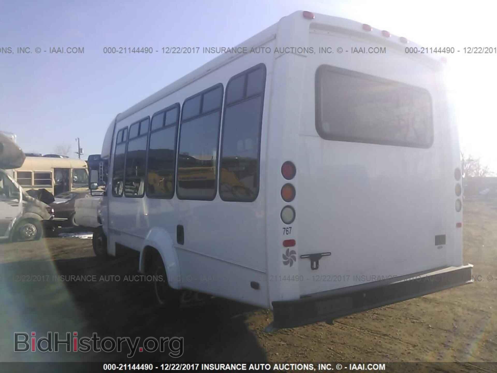 2012 Ford Econoline - VIN: 1FDEE3FS2CDA02679 - Фото 4