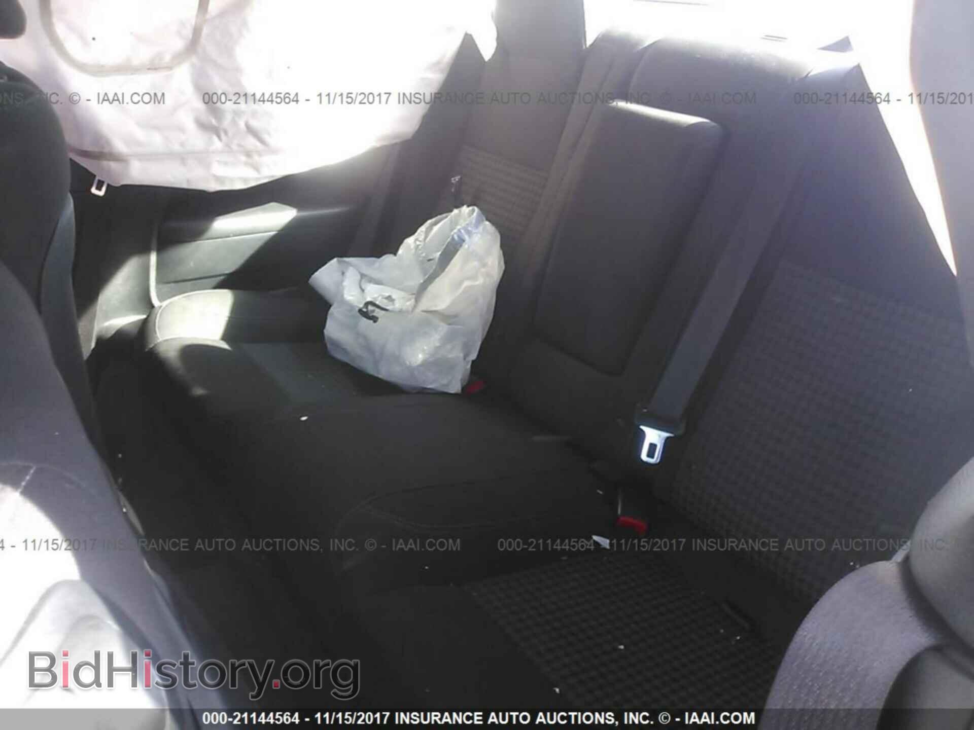 2015 Dodge Challenger - VIN: 2C3CDZAG1FH904983 - Photo 8