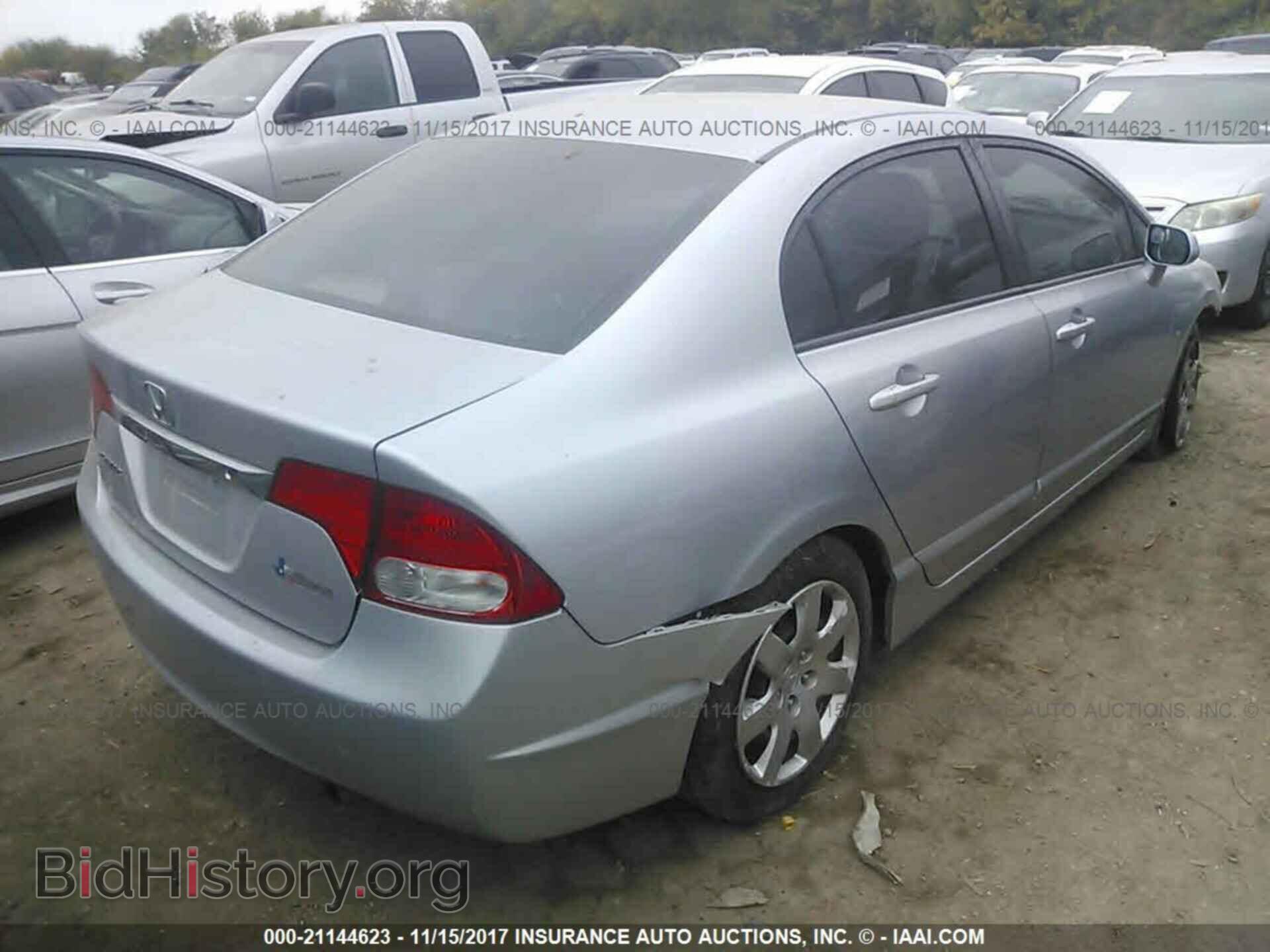 2011 Honda Civic - VIN: 19XFA1F51BE030571 - Фото 4