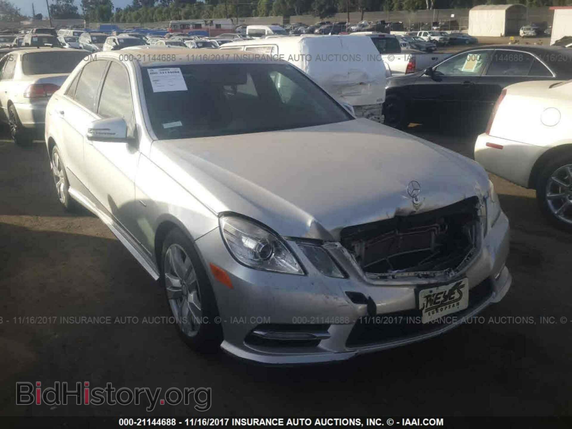 Photo WDDHF2EB7CA590645 - Mercedes-benz E 2012