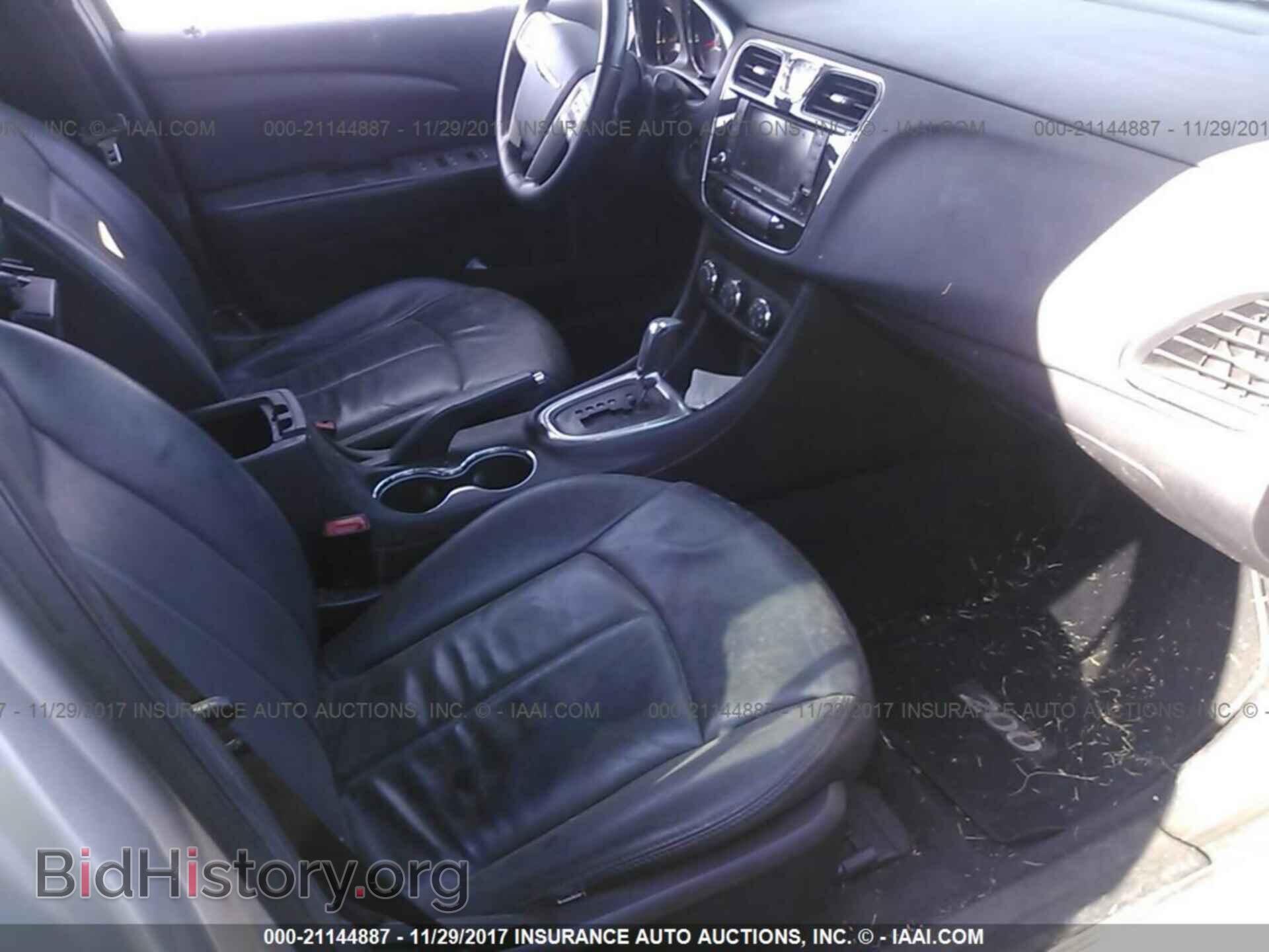 2011 Chrysler 200 - VIN: 1C3BC1FG3BN620202 - Фото 5