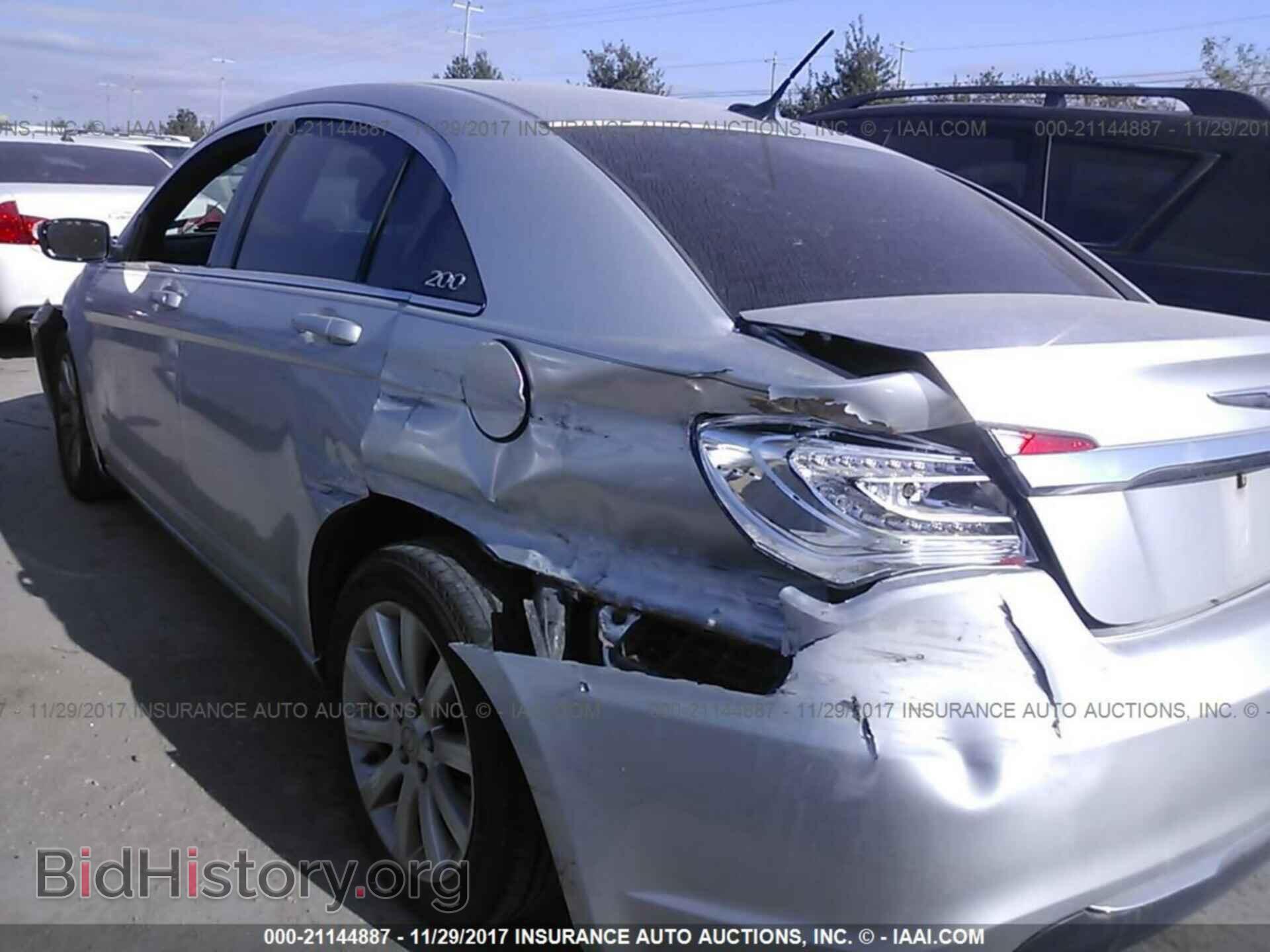2011 Chrysler 200 - VIN: 1C3BC1FG3BN620202 - Фото 6