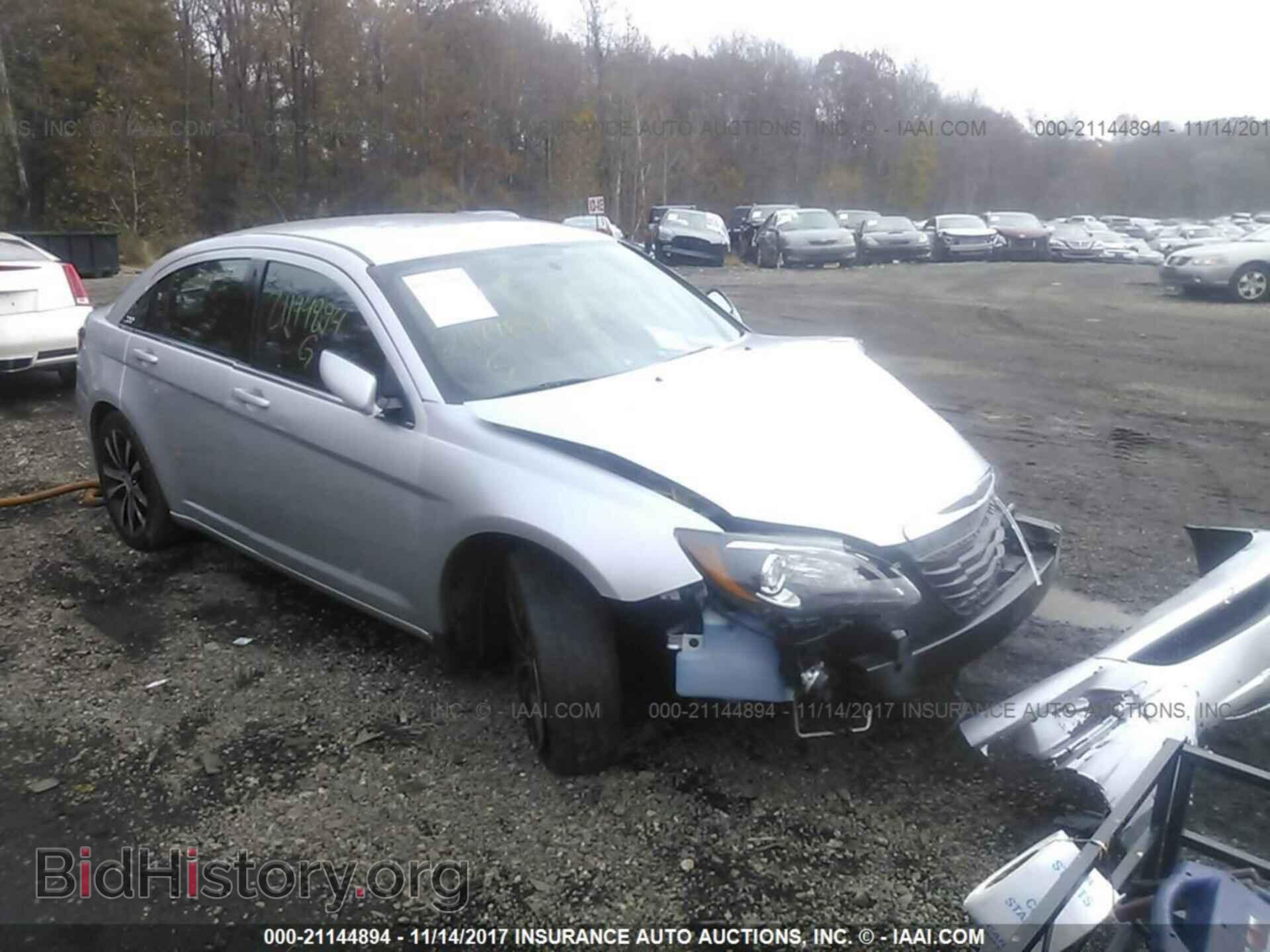 Фотография 1C3CCBBG7CN250244 - Chrysler 200 2012