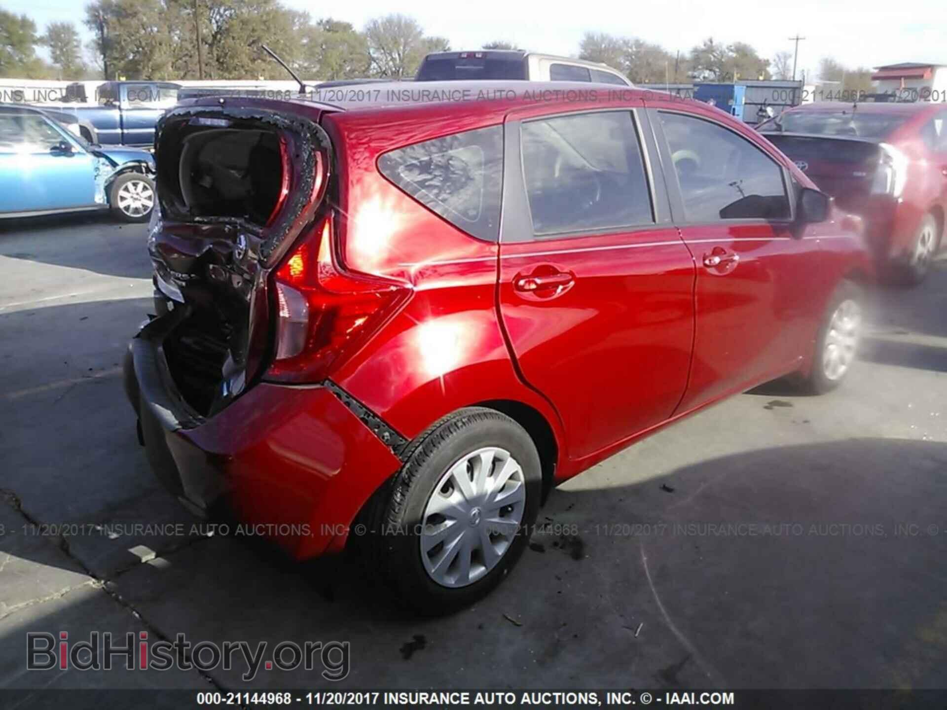 2015 Nissan Versa note - VIN: 3N1CE2CP6FL443450 - Photo 4