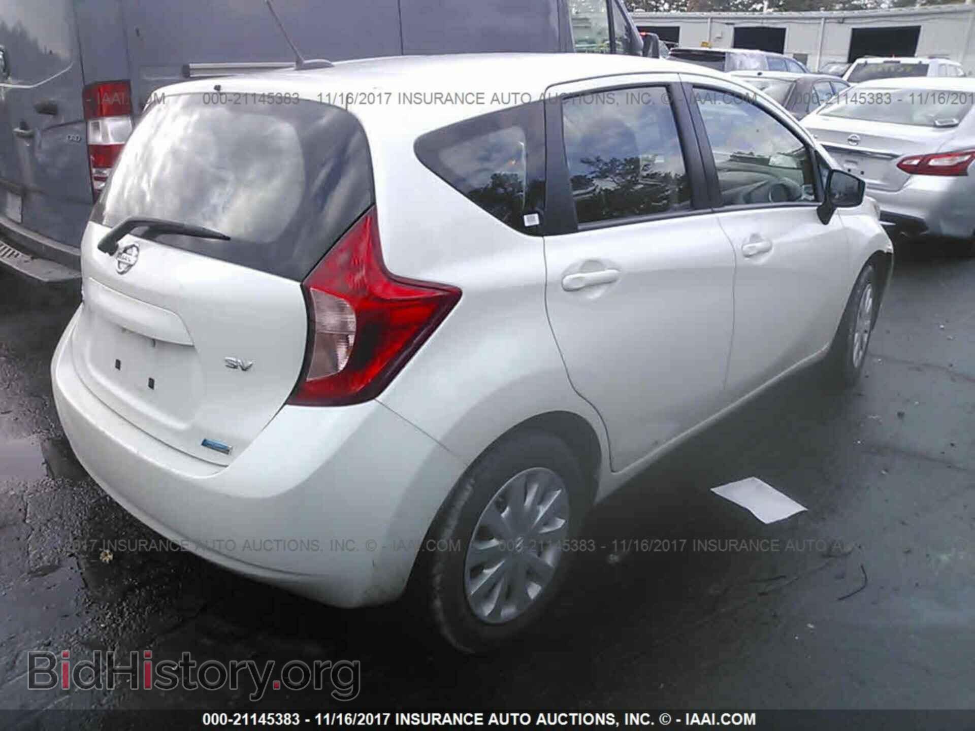 2016 Nissan Versa note - VIN: 3N1CE2CP8GL361852 - Photo 4
