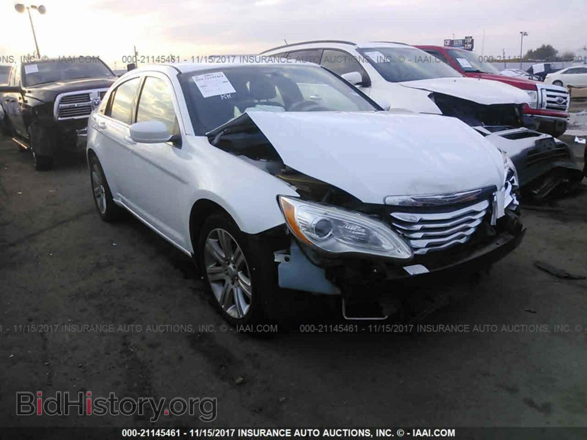 Фотография 1C3CCBBG8CN131635 - Chrysler 200 2012