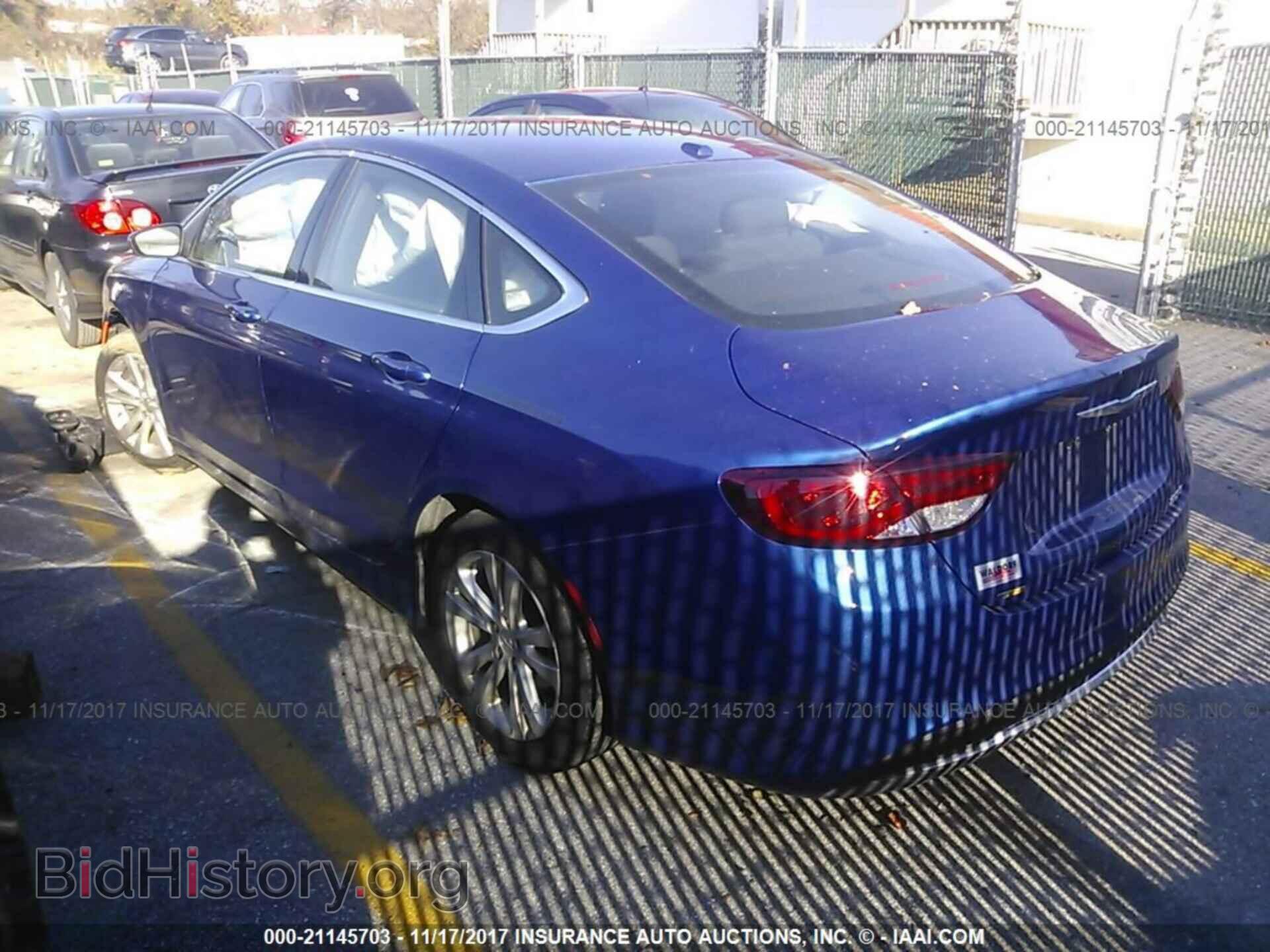 2015 Chrysler 200 - VIN: 1C3CCCAB5FN637083 - Photo 3