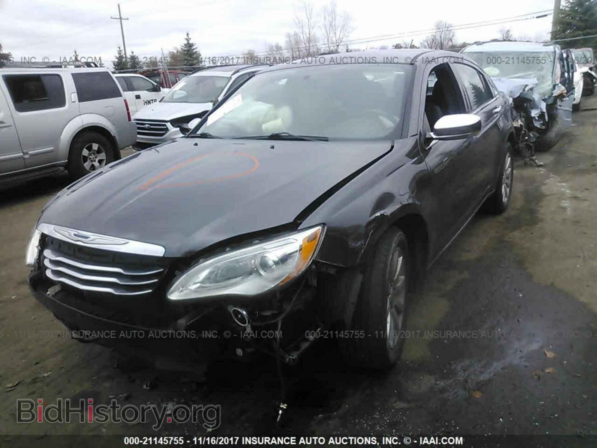 2014 Chrysler 200 - VIN: 1C3CCBCG6EN185503 - Фото 2