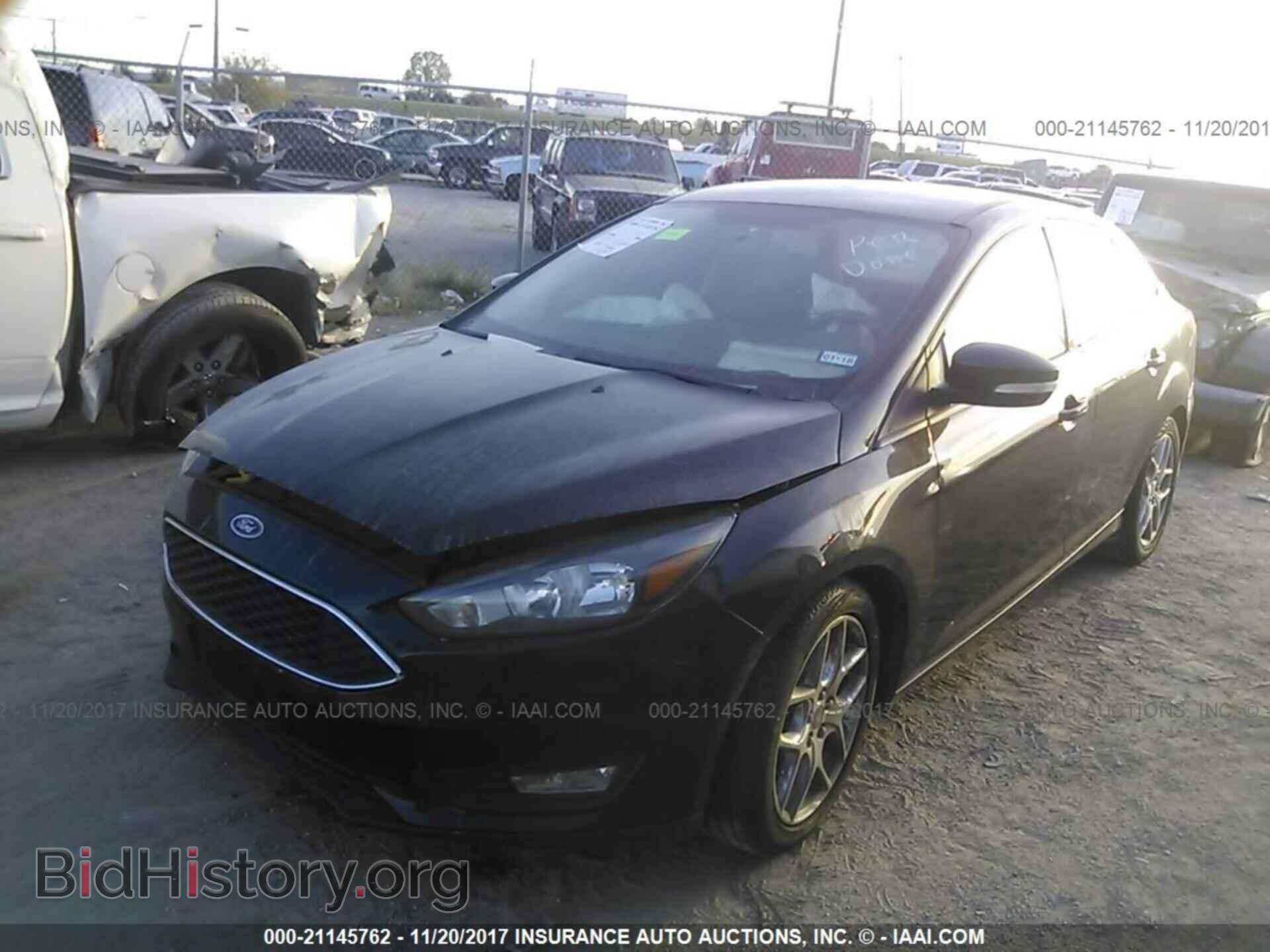 2015 Ford Focus - VIN: 1FADP3F27FL264658 - Фото 2