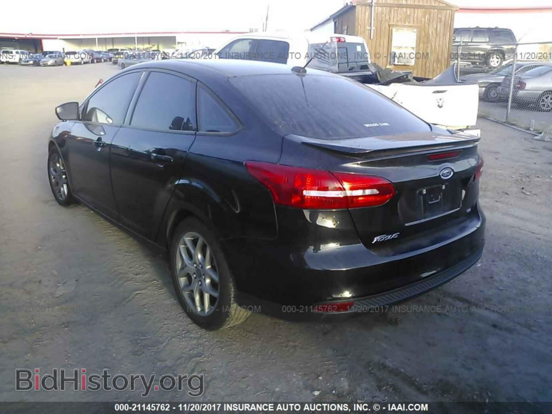 2015 Ford Focus - VIN: 1FADP3F27FL264658 - Фото 3